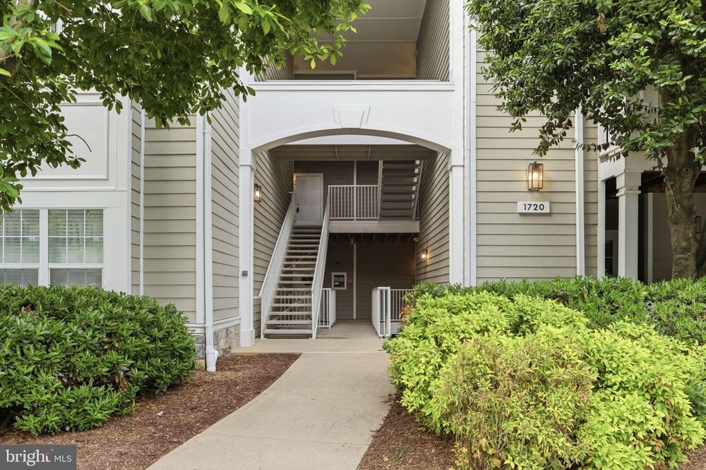 Photo of 1720 Lake Shore Crest Drive #36, RESTON, VA 20190 (MLS # VAFX2310334)