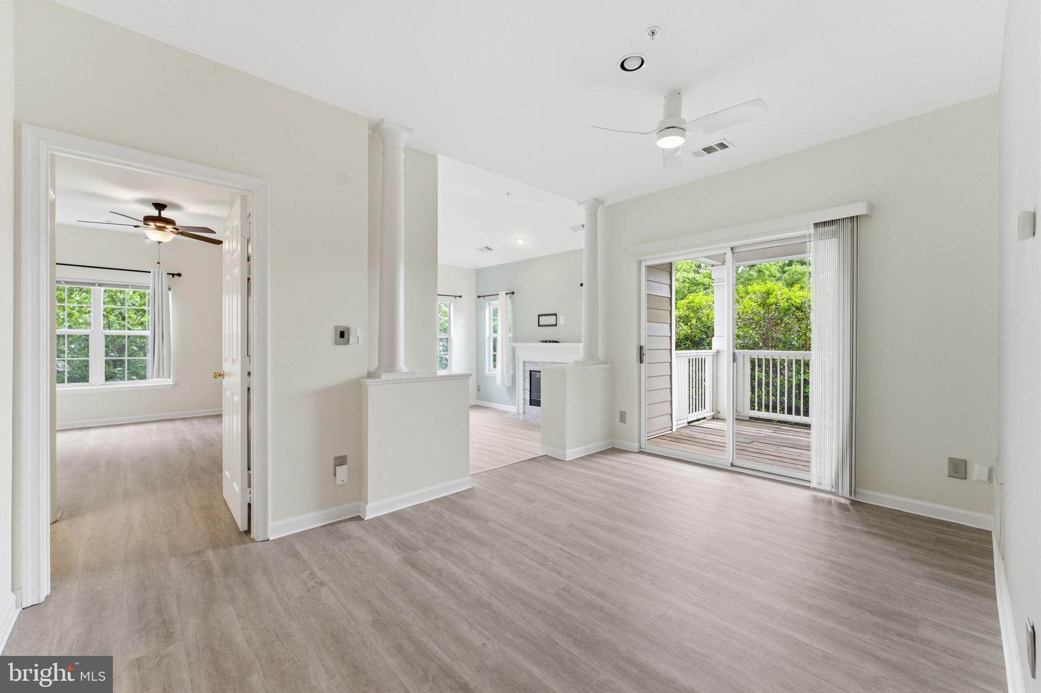 EDGEWATER AT TOWN CENTER - Residential