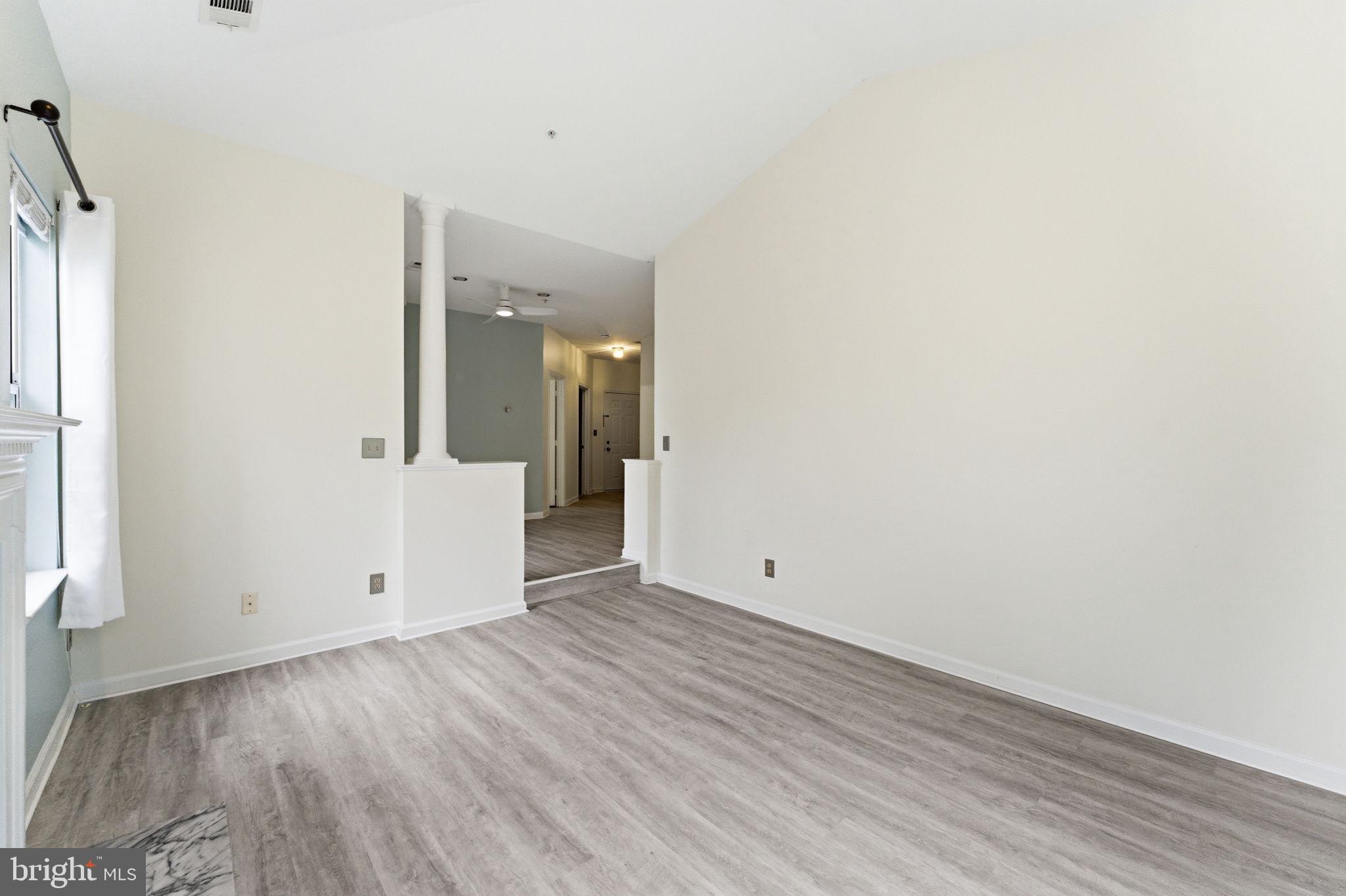 EDGEWATER AT TOWN CENTER - Residential