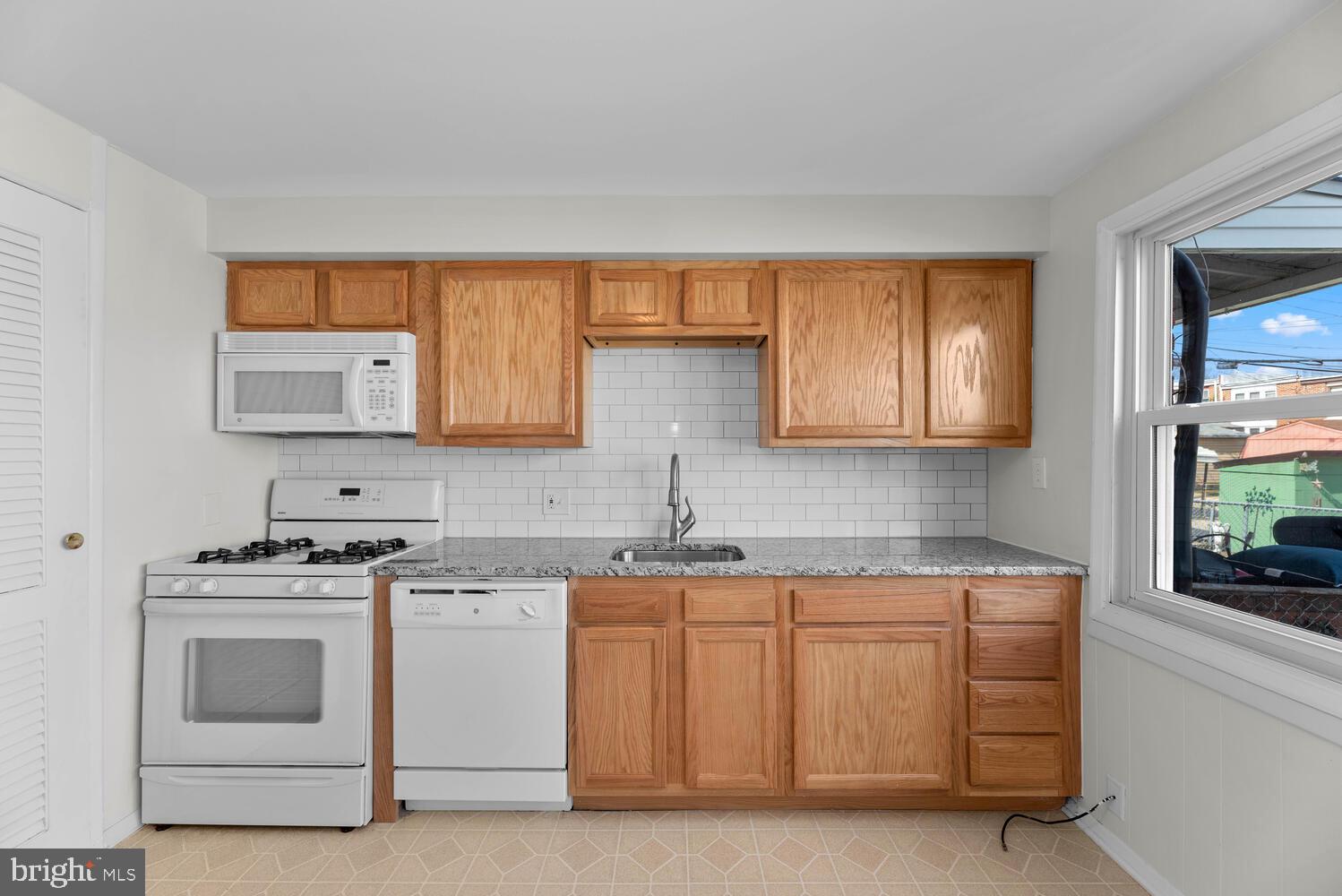 FRIENDSHIP GARDENS - Residential Lease