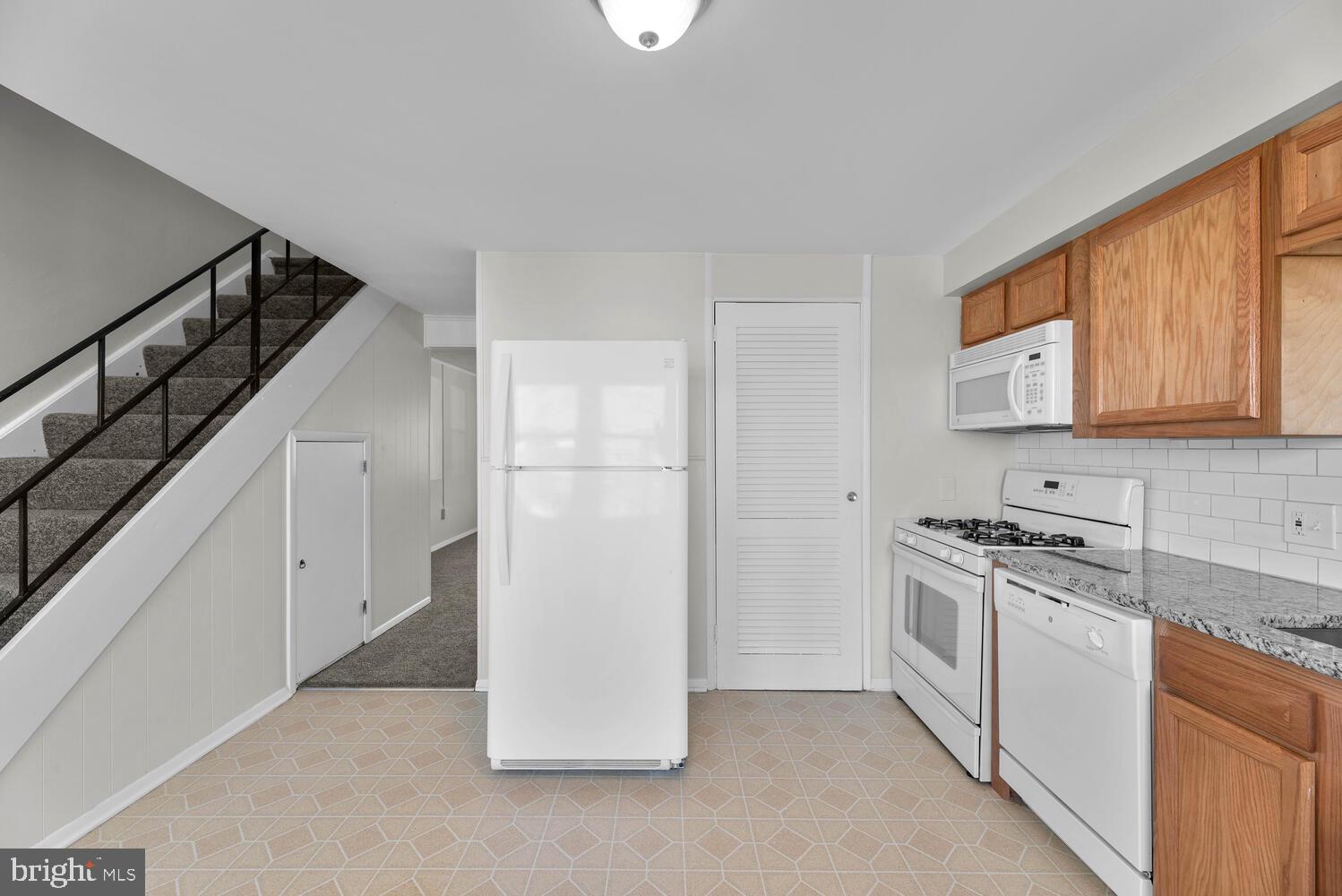 FRIENDSHIP GARDENS - Residential Lease