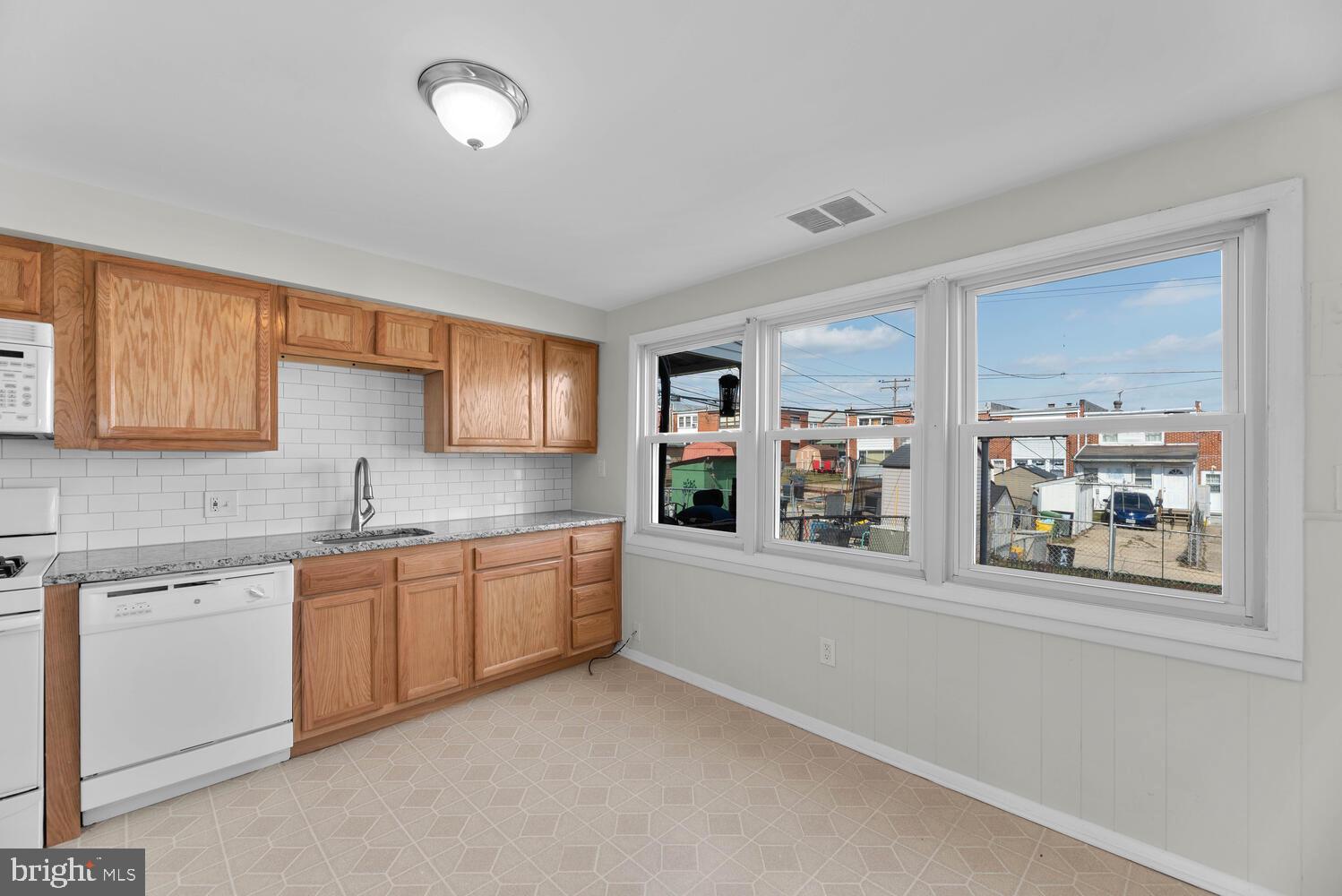 FRIENDSHIP GARDENS - Residential Lease