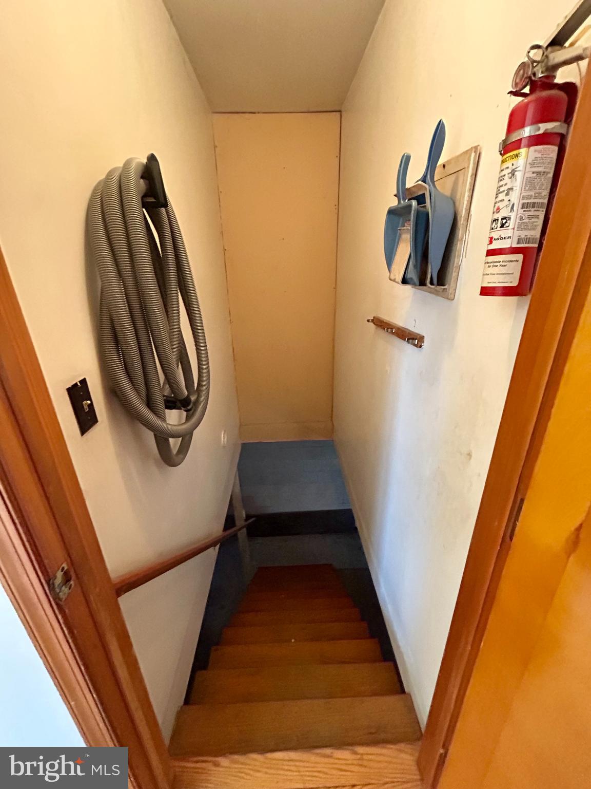 NONE UNRESTRICTED - Residential