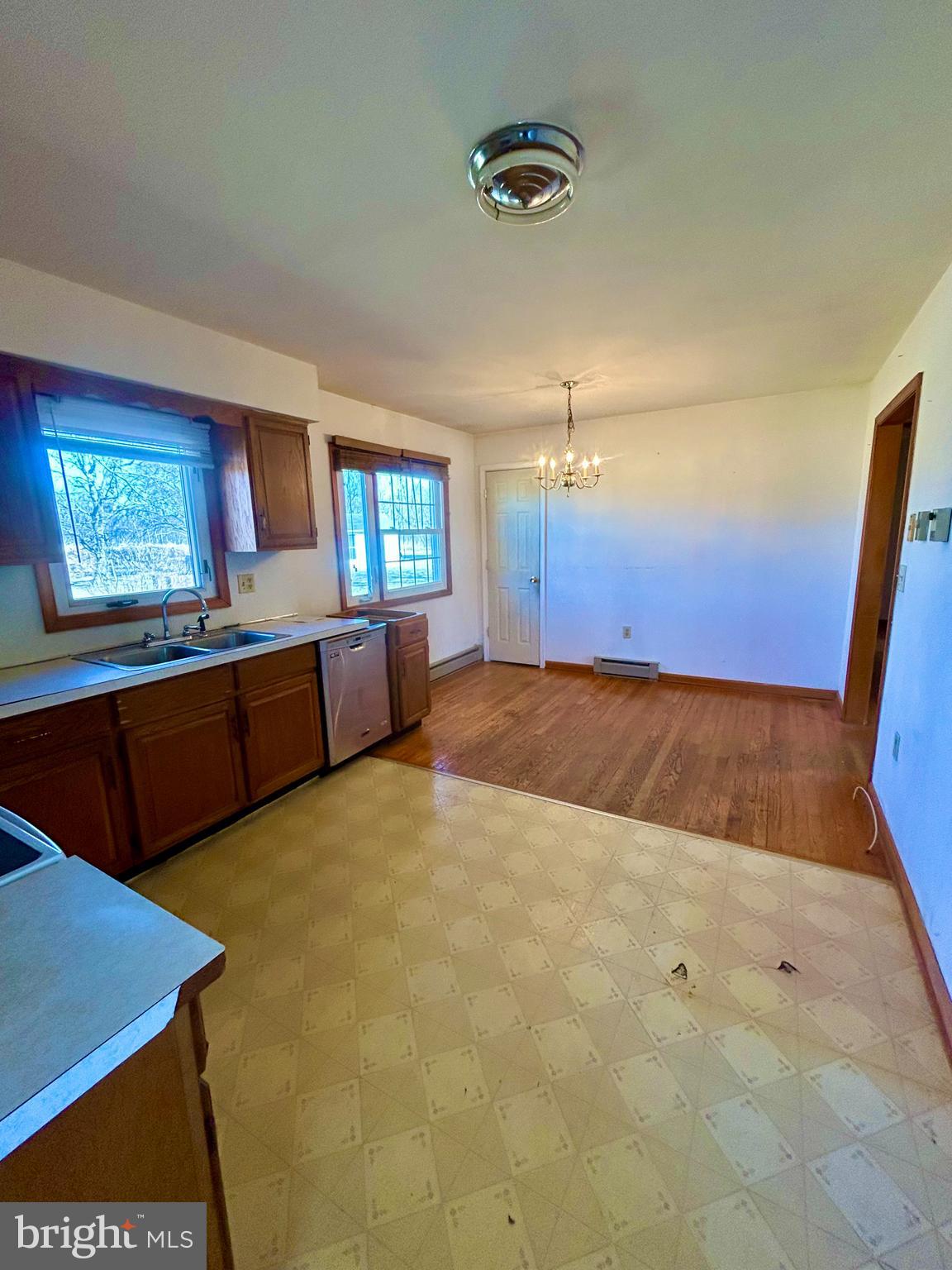 NONE UNRESTRICTED - Residential