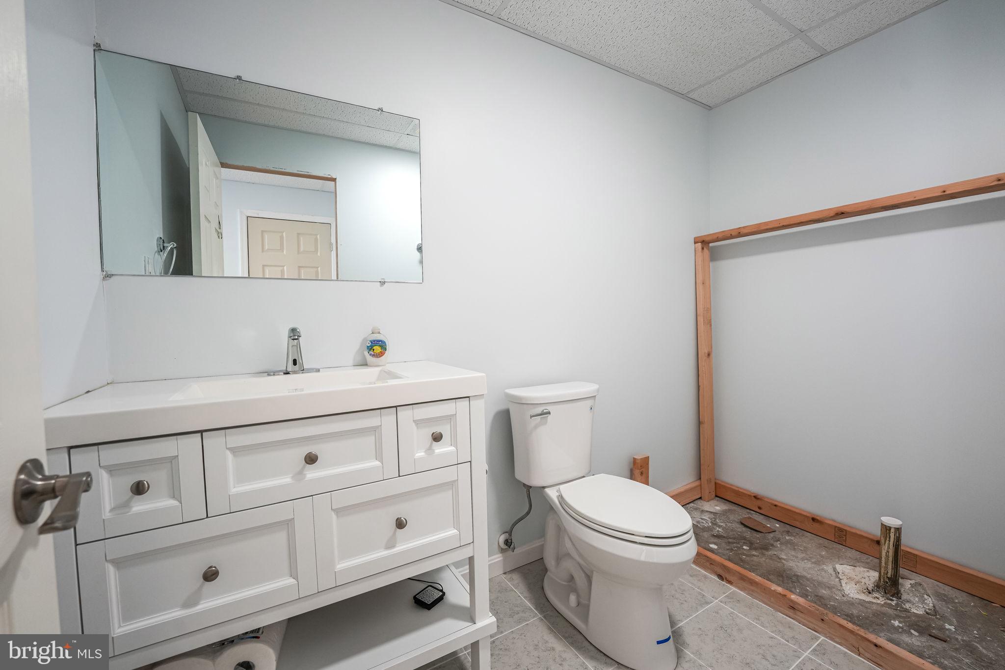 CREST RIDGE ESTATES - Residential