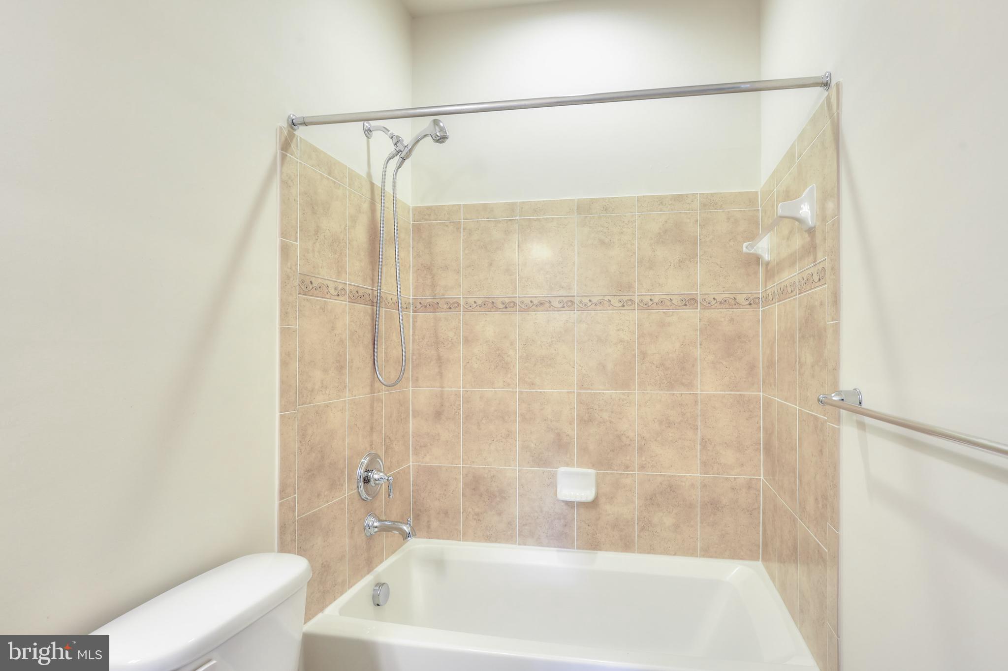 THE PARK AT ADDISON METRO - Residential Lease