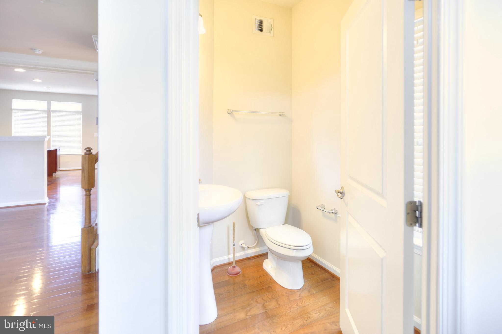 THE PARK AT ADDISON METRO - Residential Lease