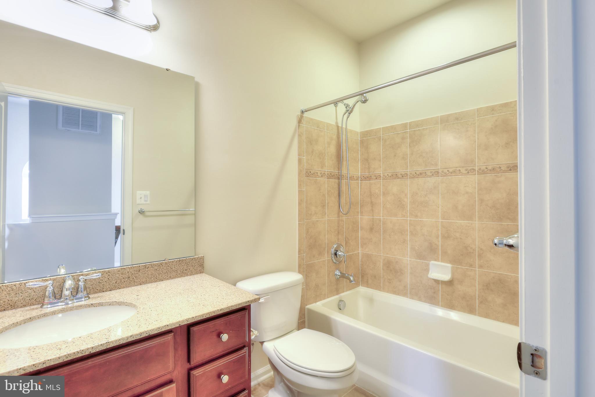 THE PARK AT ADDISON METRO - Residential Lease