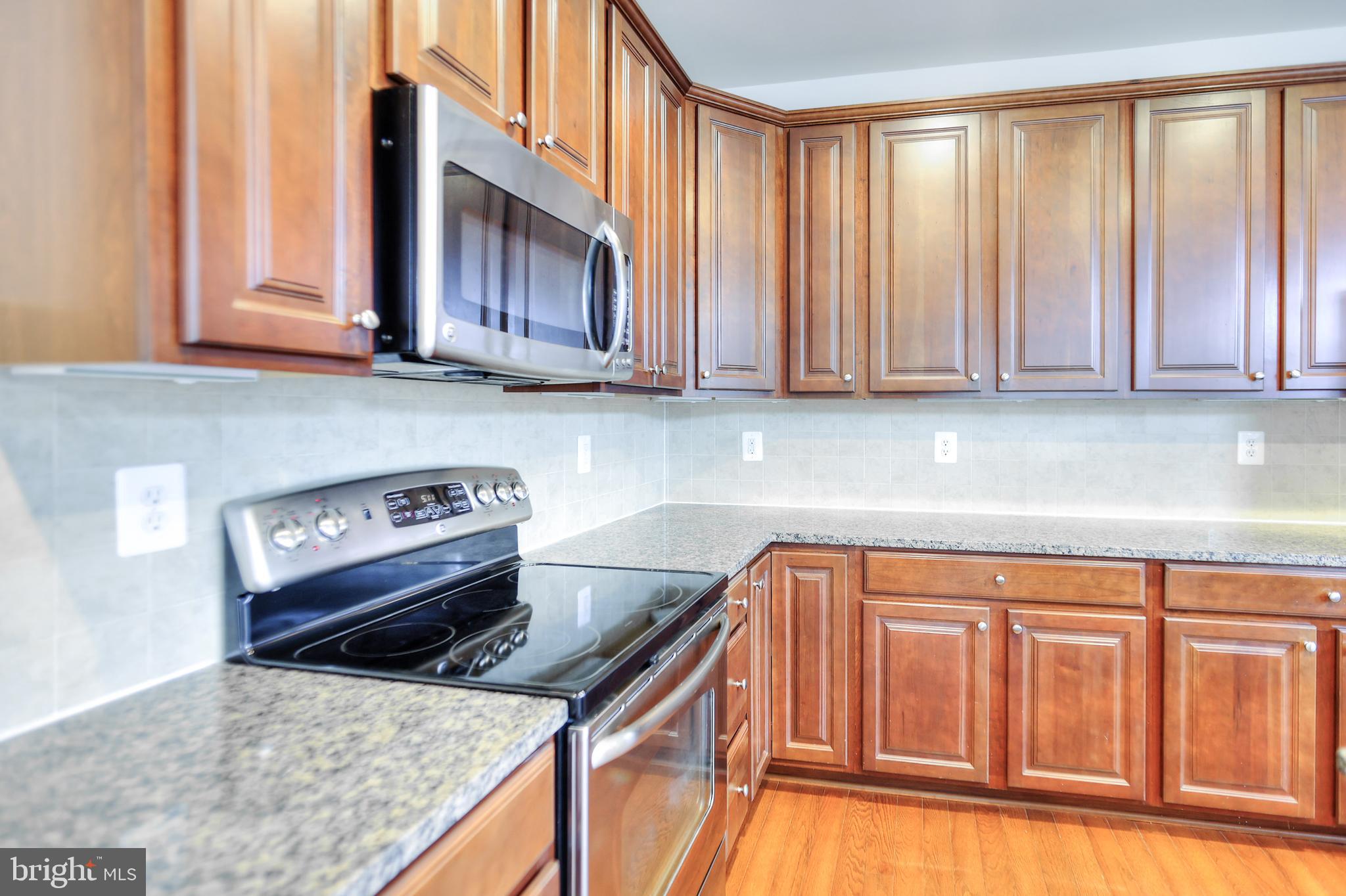 THE PARK AT ADDISON METRO - Residential Lease