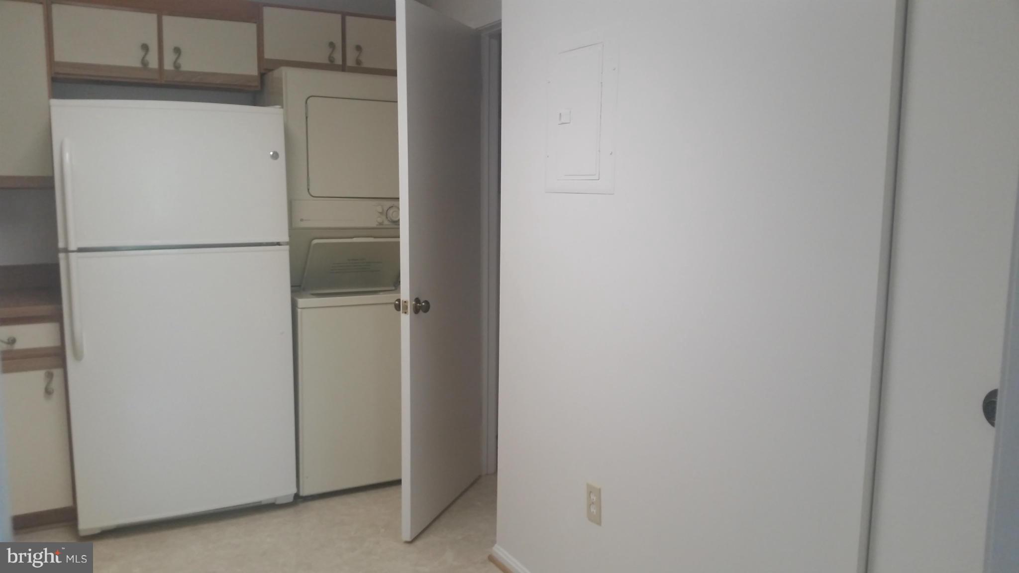 GREENS AT LEISURE WORLD - Residential