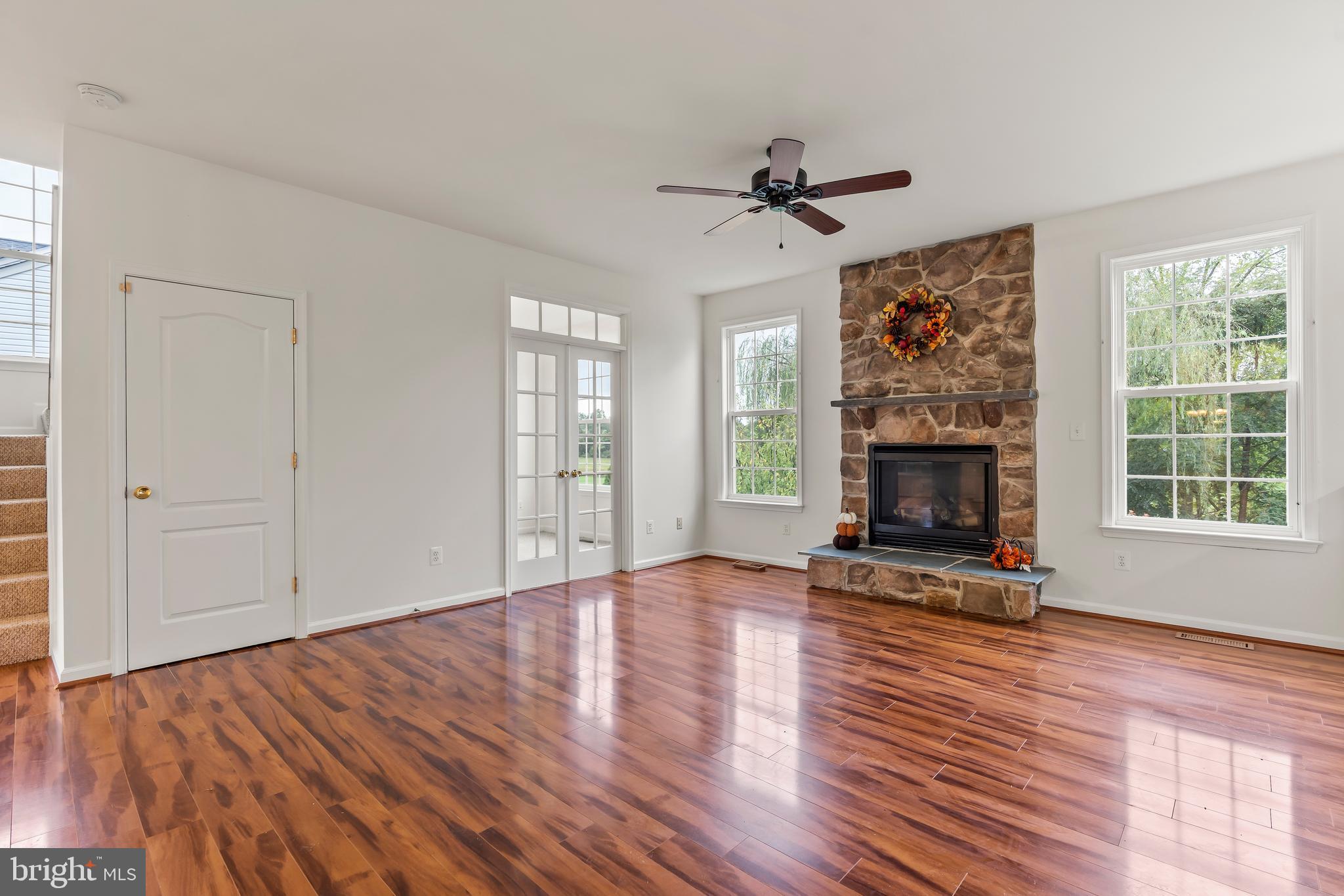 ARCHERS ROCK - Residential