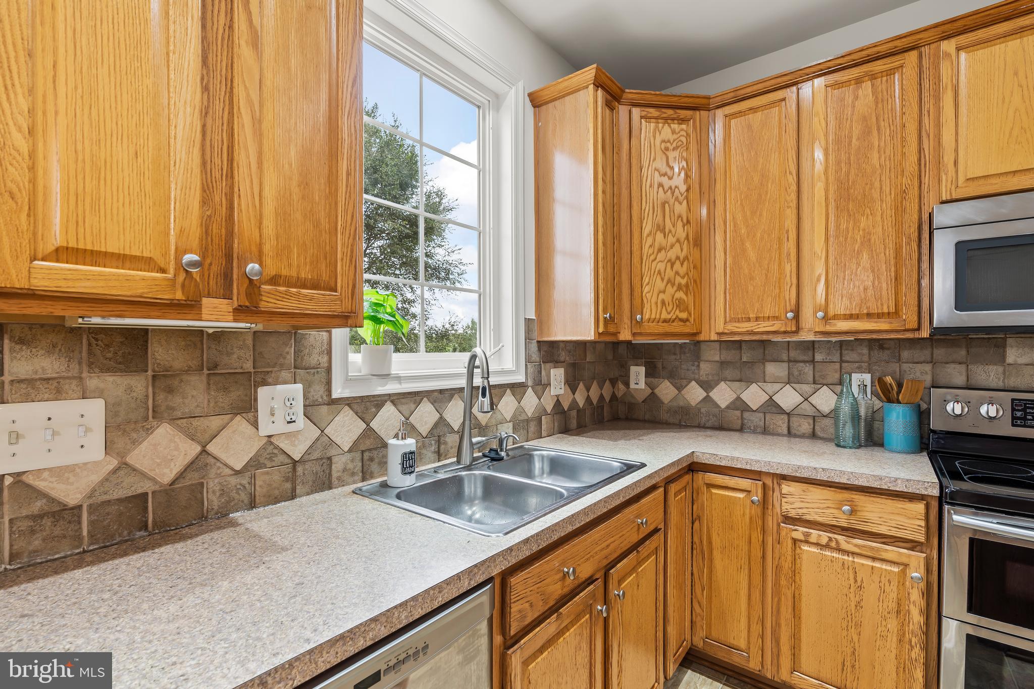 ARCHERS ROCK - Residential