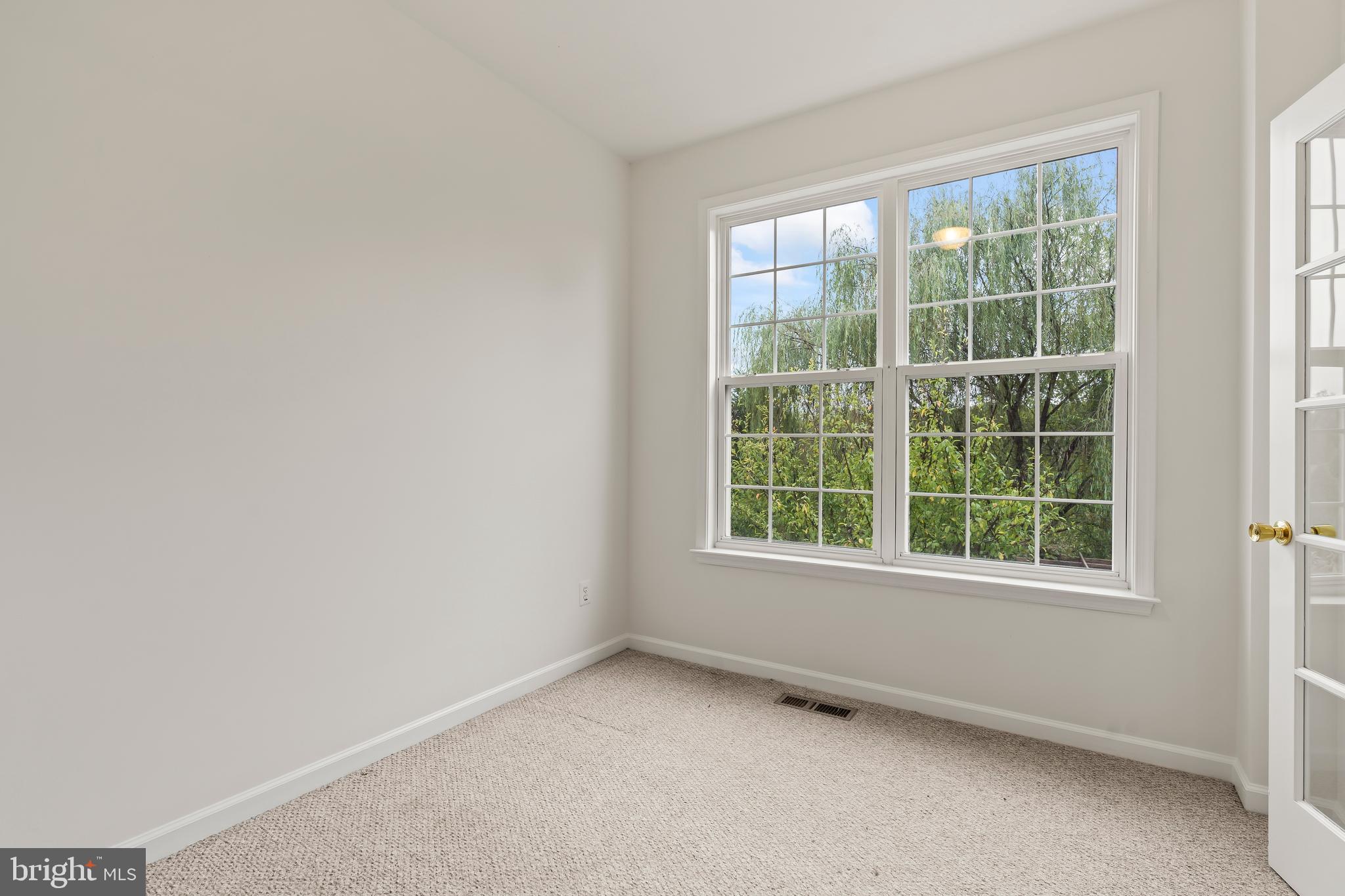 ARCHERS ROCK - Residential