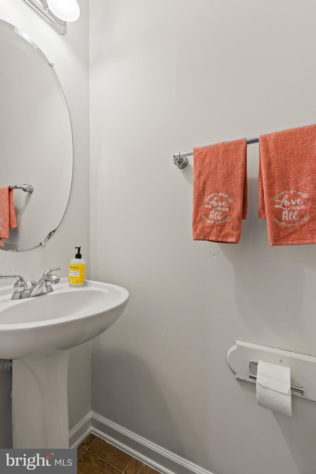 ARCHERS ROCK - Residential