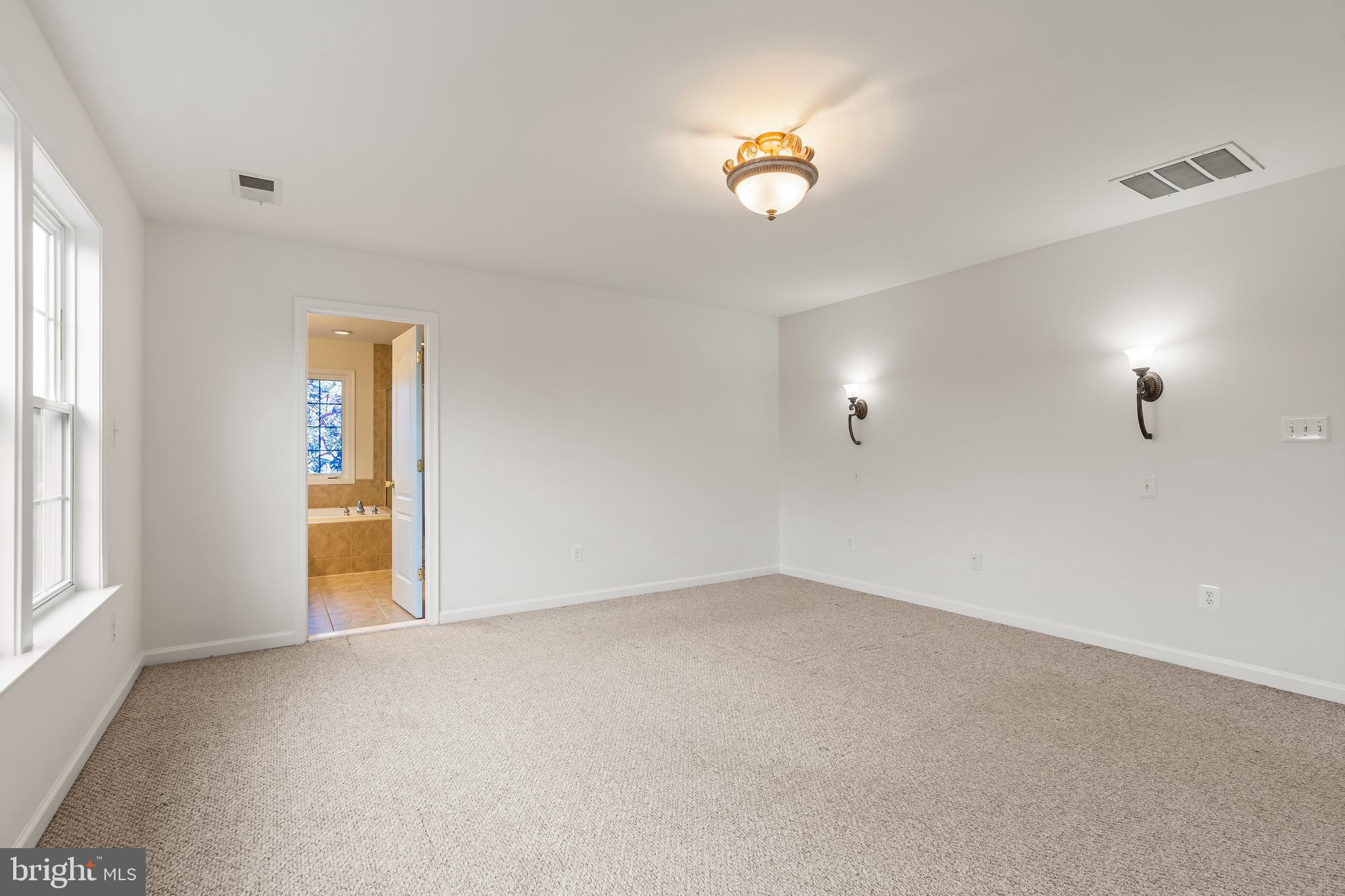 ARCHERS ROCK - Residential