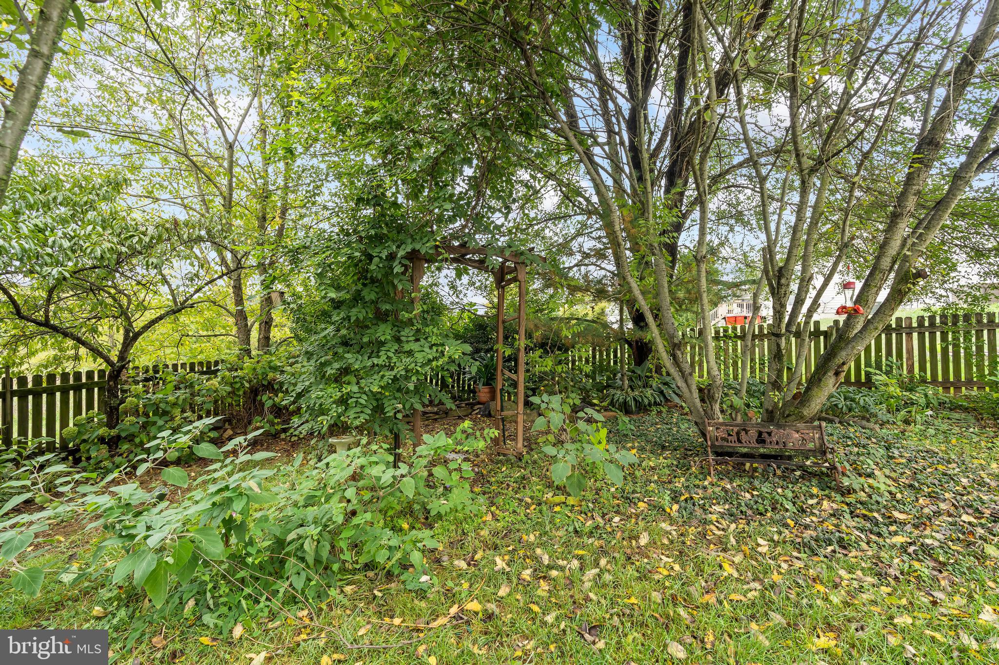 ARCHERS ROCK - Residential