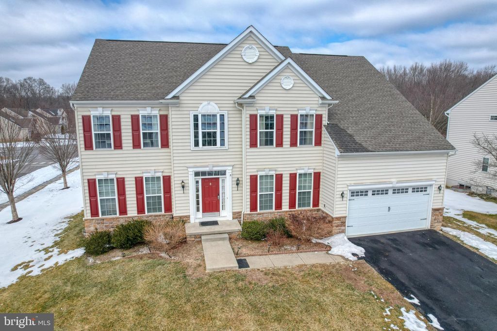 Photo of 301 E Furrow Lane, NEWARK, DE 19702 (MLS # DENC2097360)