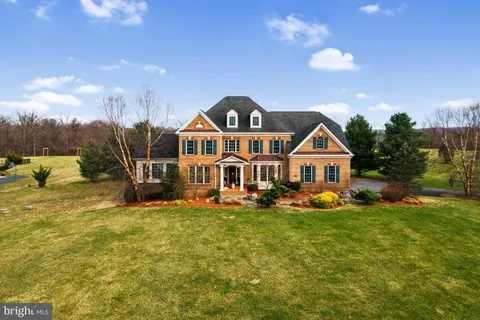 16070 Sainte Marie Court, Hamilton, VA MLS: VALO2089530