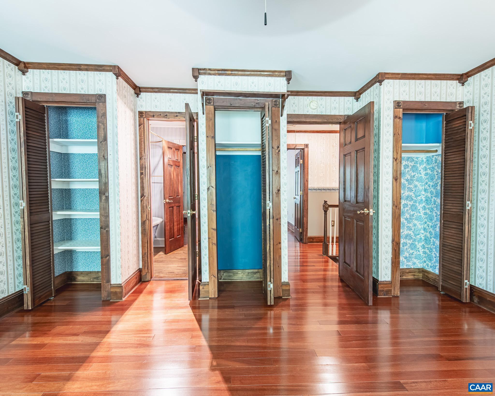 RETRIEVER RIDGE - Residential