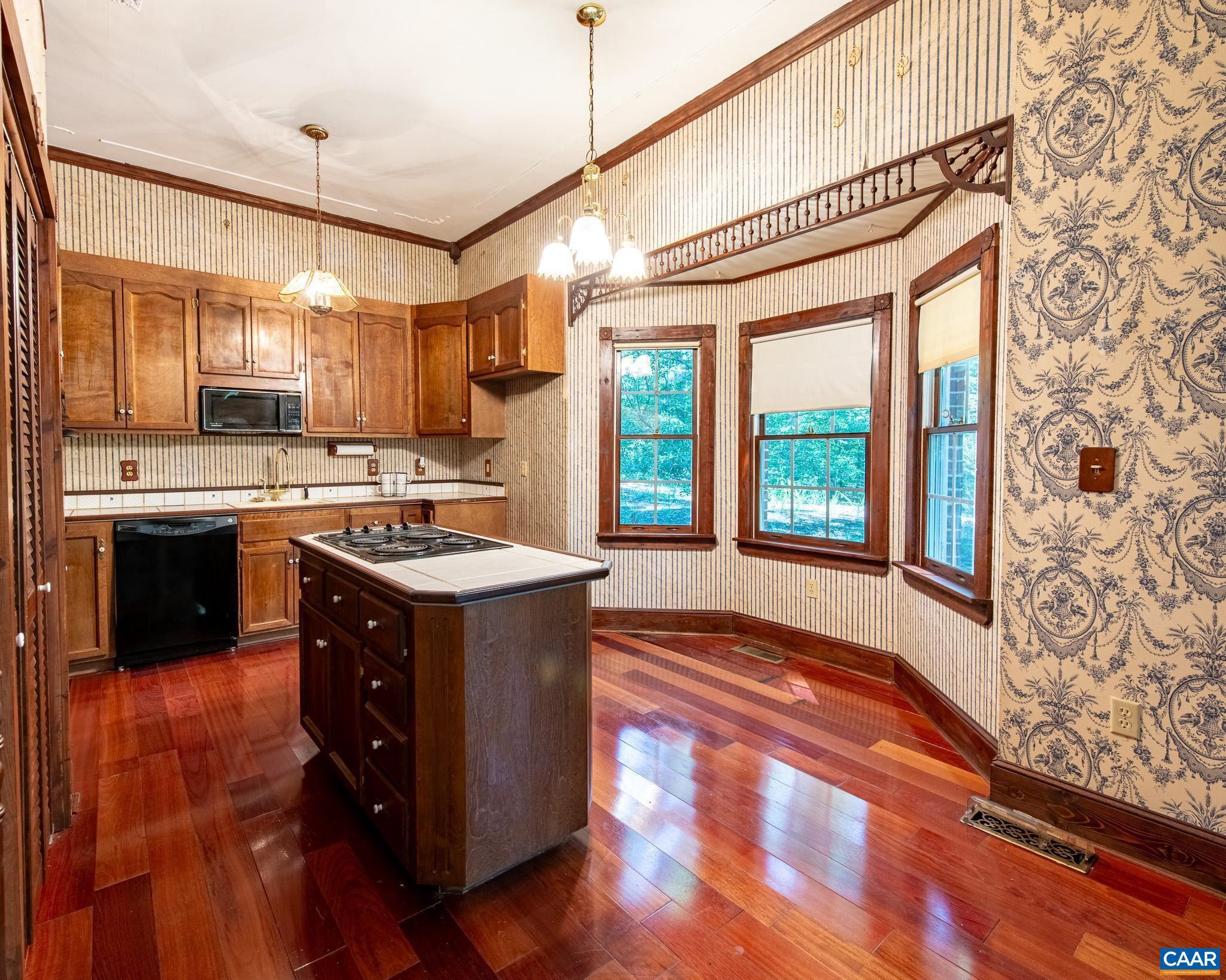 RETRIEVER RIDGE - Residential