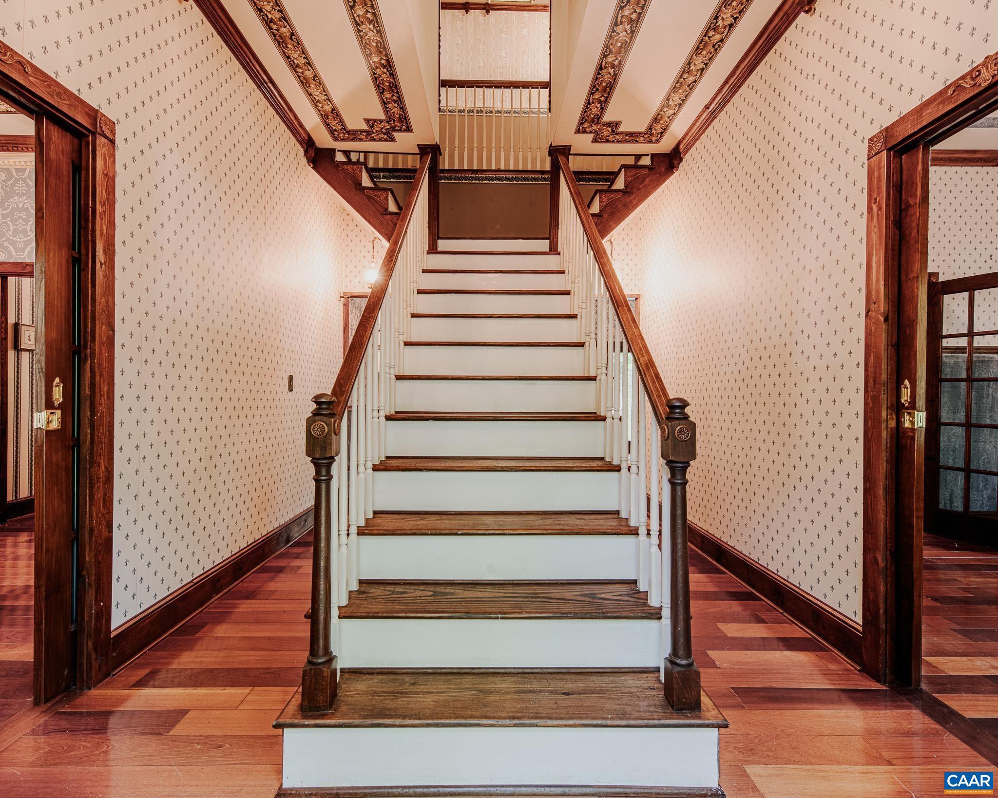 RETRIEVER RIDGE - Residential