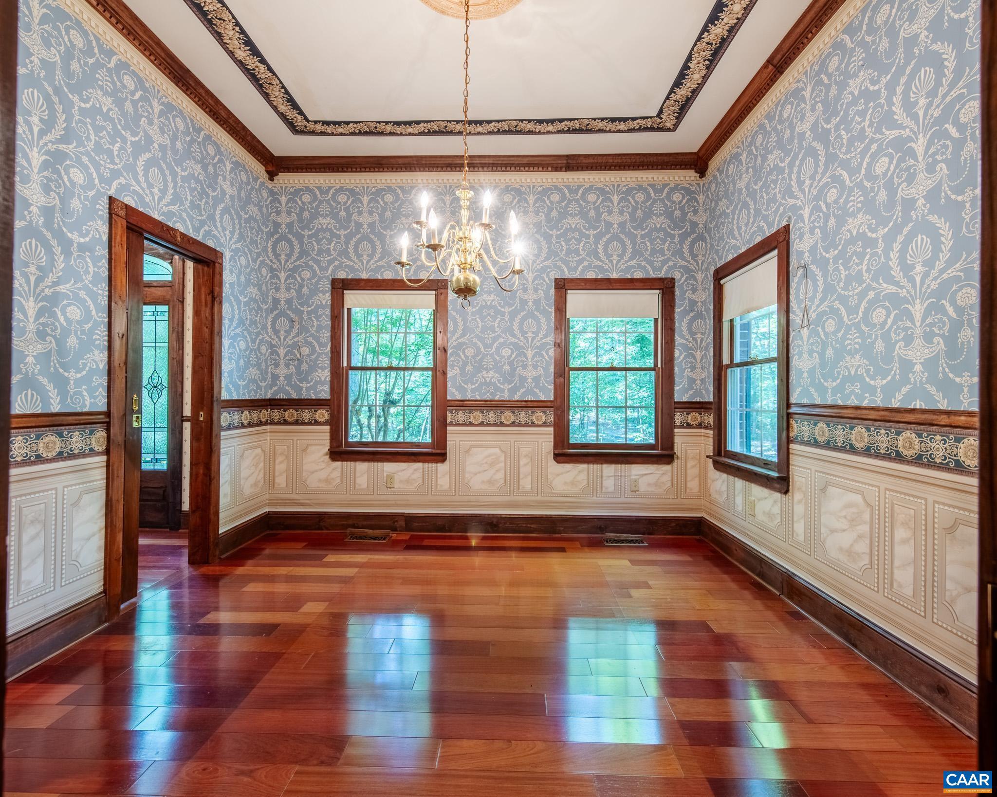 RETRIEVER RIDGE - Residential