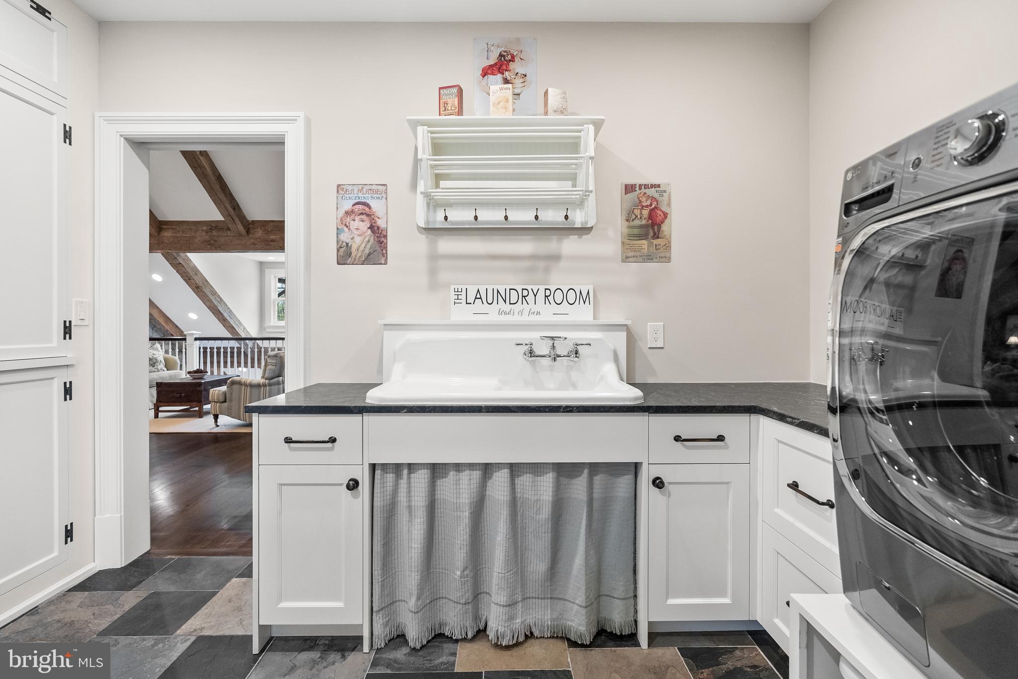 SALONA VILLAGE - Residential