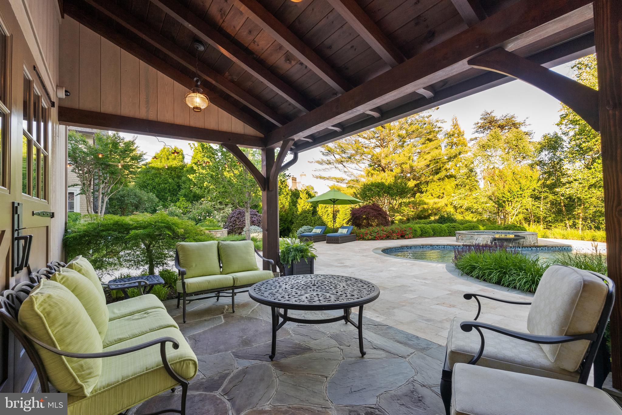 SALONA VILLAGE - Residential