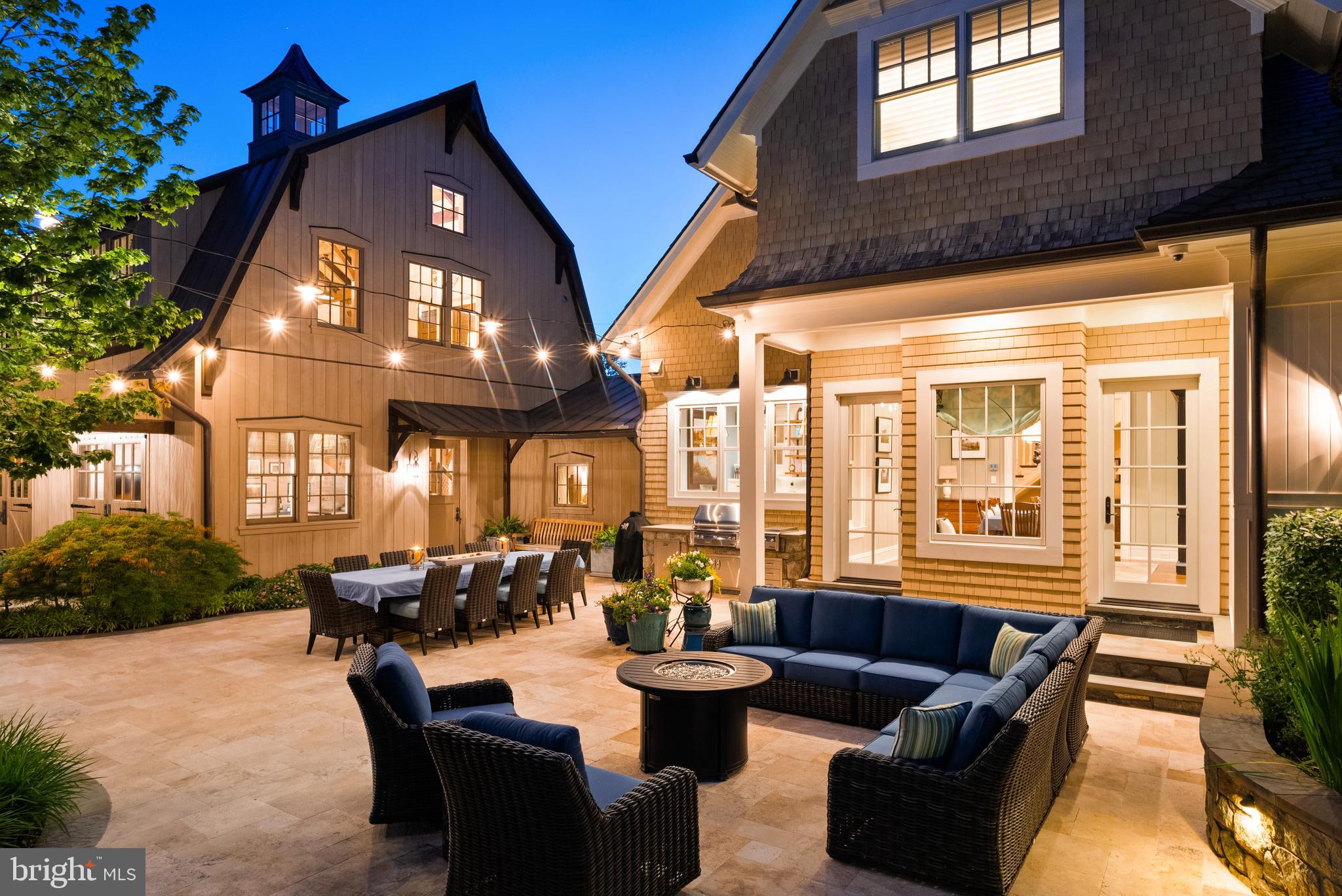 SALONA VILLAGE - Residential