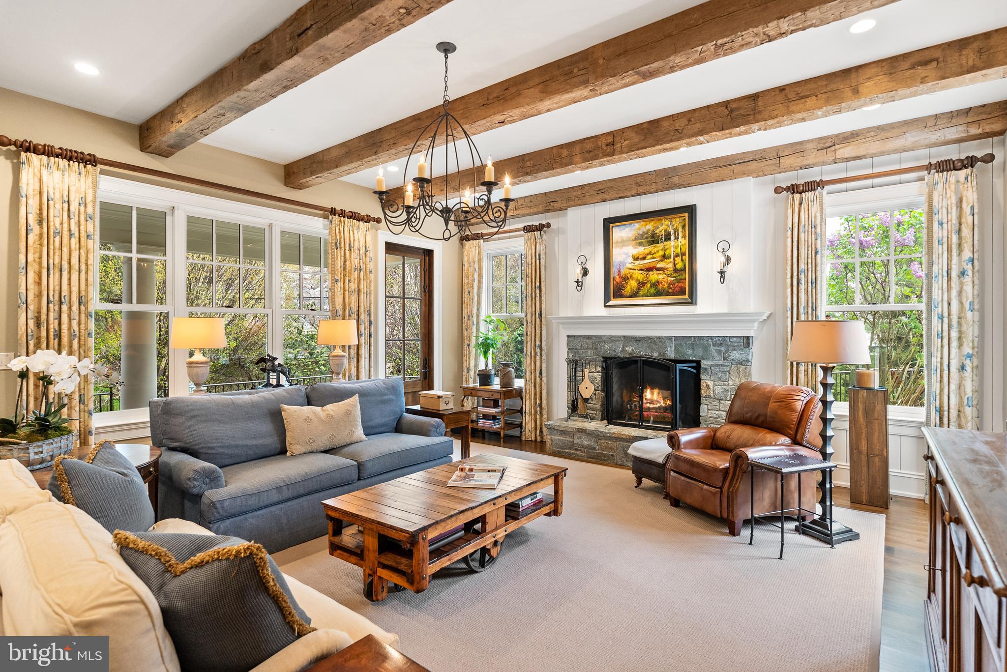 SALONA VILLAGE - Residential