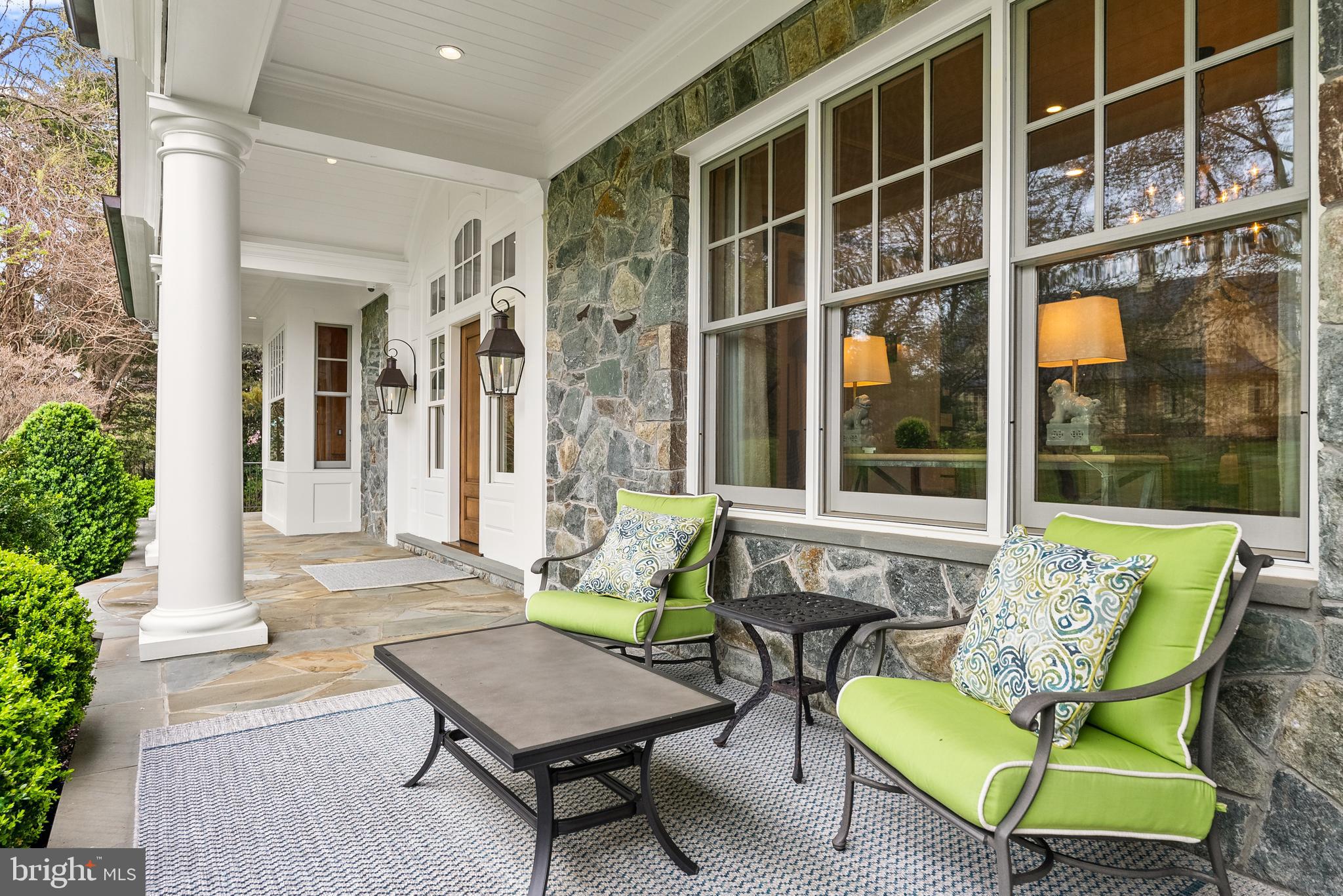 SALONA VILLAGE - Residential