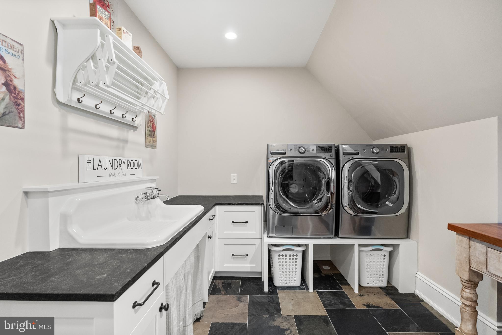 SALONA VILLAGE - Residential