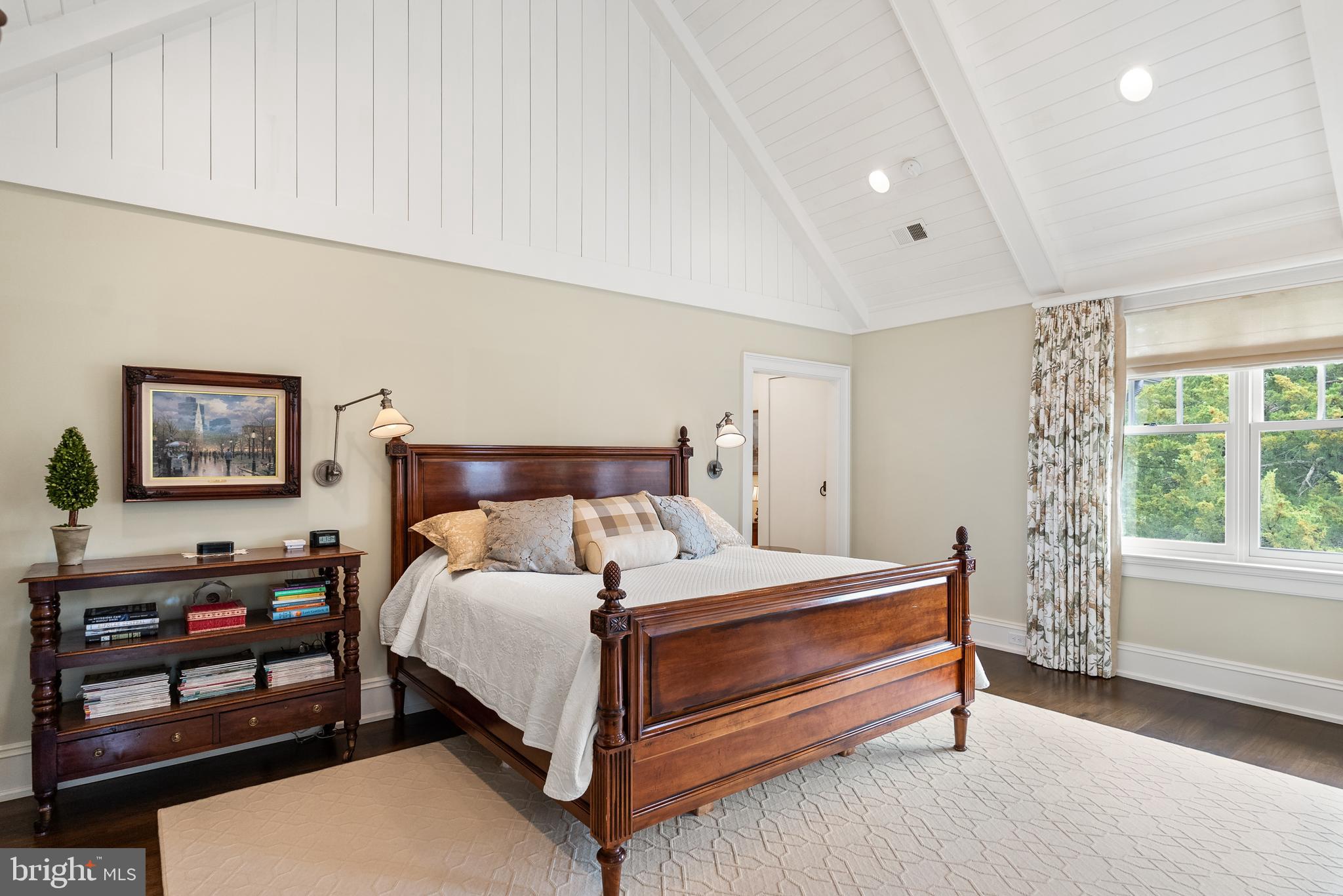 SALONA VILLAGE - Residential