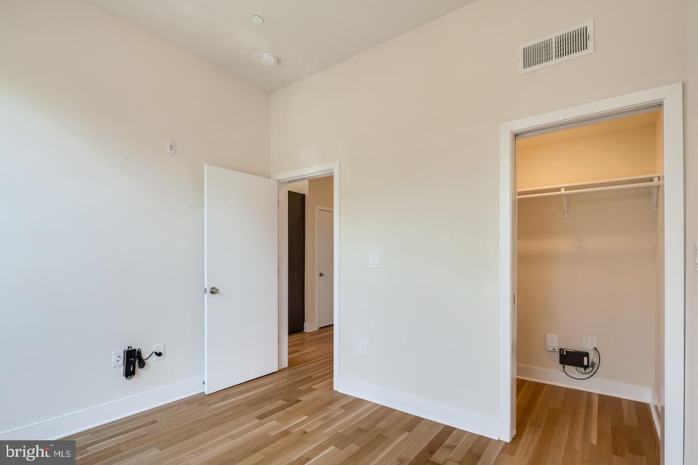 GRADUATE HOSPITAL - Residential Lease