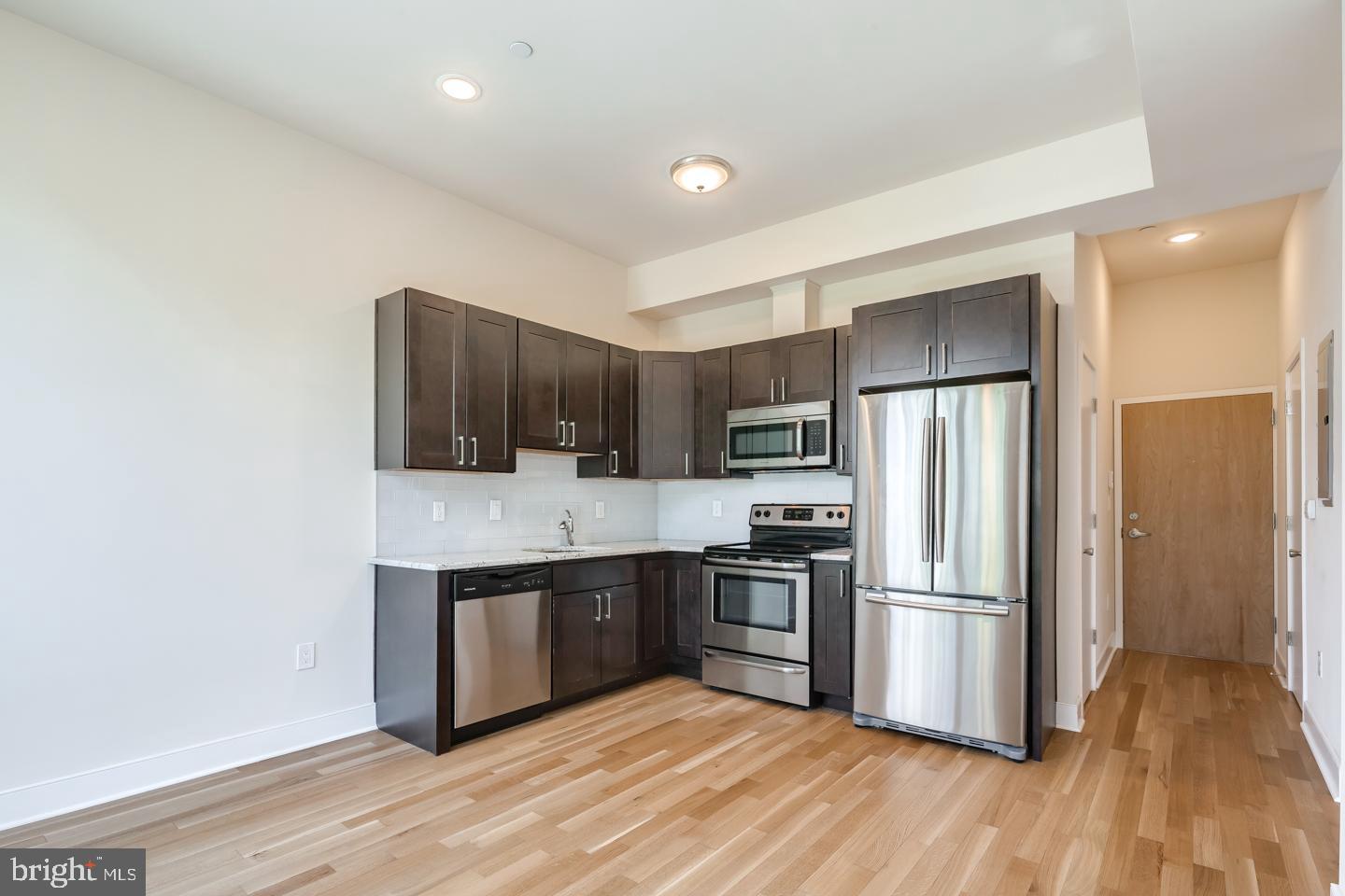 Available NOW!
This fantastic 1 bedroom, 1 bathroom apartment just minutes from Center City and a block from Avenue of the Arts, you'll be in the center of it all! The building includes a large lobby area where you can collect your mail, a separate bike room and trash room, an elevator and a shared roof deck! The unit is complete with hardwood floors throughout, central air, washer/dryer in unit, a kitchen with stainless steel appliances and granite counter tops, and large north facing windows, you'll have a front row seat to the stunning skyline views!
Lease Terms: Generally, 1st month, and 1 month security deposit due at, or prior to, lease signing. Other terms may be required by Landlord such as last month's rent upfront. $65 application fee per applicant. Tenants are responsible for: electricity, gas (if applicable), cable/internet and $10/mo technology fee. Water is a flat monthly fee of $60. Additional fees or requirements may be applicable for units with Homeowners or Condo Associations. Landlord Requirements: Applicants to make 3x the monthly rent in verifiable gross income, credit history to be considered, no evictions within the past 5 years, and must have a verifiable rental history with on-time rental payments. Exceptions to this criteria may exist under the law and will be considered. Cosigners will be considered.
*Small pets under 15 lbs permitted with owner permission, $350 non-refundable pet fee plus $35/month pet rent