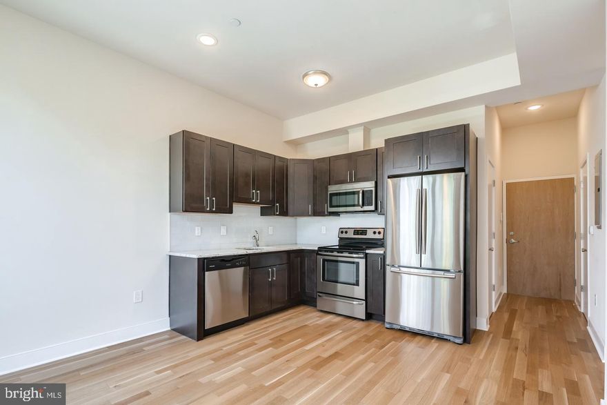 Available NOW!

This fantastic 1 bedroom, 1 bathroom apartment just minutes from Center City and a block from Avenue of the Arts, you'll be in the center of it all! The building includes a large lobby area where you can collect your mail, a separate bike room and trash room, an elevator and a shared roof deck! The unit is complete with hardwood floors throughout, central air, washer/dryer in unit, a kitchen with stainless steel appliances and granite counter tops, and large north facing windows, you'll have a front row seat to the stunning skyline views!

Lease Terms: Generally, 1st month, and 1 month security deposit due at, or prior to, lease signing. Other terms may be required by Landlord such as last month's rent upfront. $65 application fee per applicant. Tenants are responsible for: electricity, gas (if applicable), cable/internet and $10/mo technology fee. Water is a flat monthly fee of $60. Additional fees or requirements may be applicable for units with Homeowners or Condo Associations. Landlord Requirements: Applicants to make 3x the monthly rent in verifiable gross income, credit history to be considered, no evictions within the past 5 years, and must have a verifiable rental history with on-time rental payments. Exceptions to this criteria may exist under the law and will be considered. Cosigners will be considered.

*Small pets under 15 lbs permitted with owner permission, $350 non-refundable pet fee plus $35/month pet rent