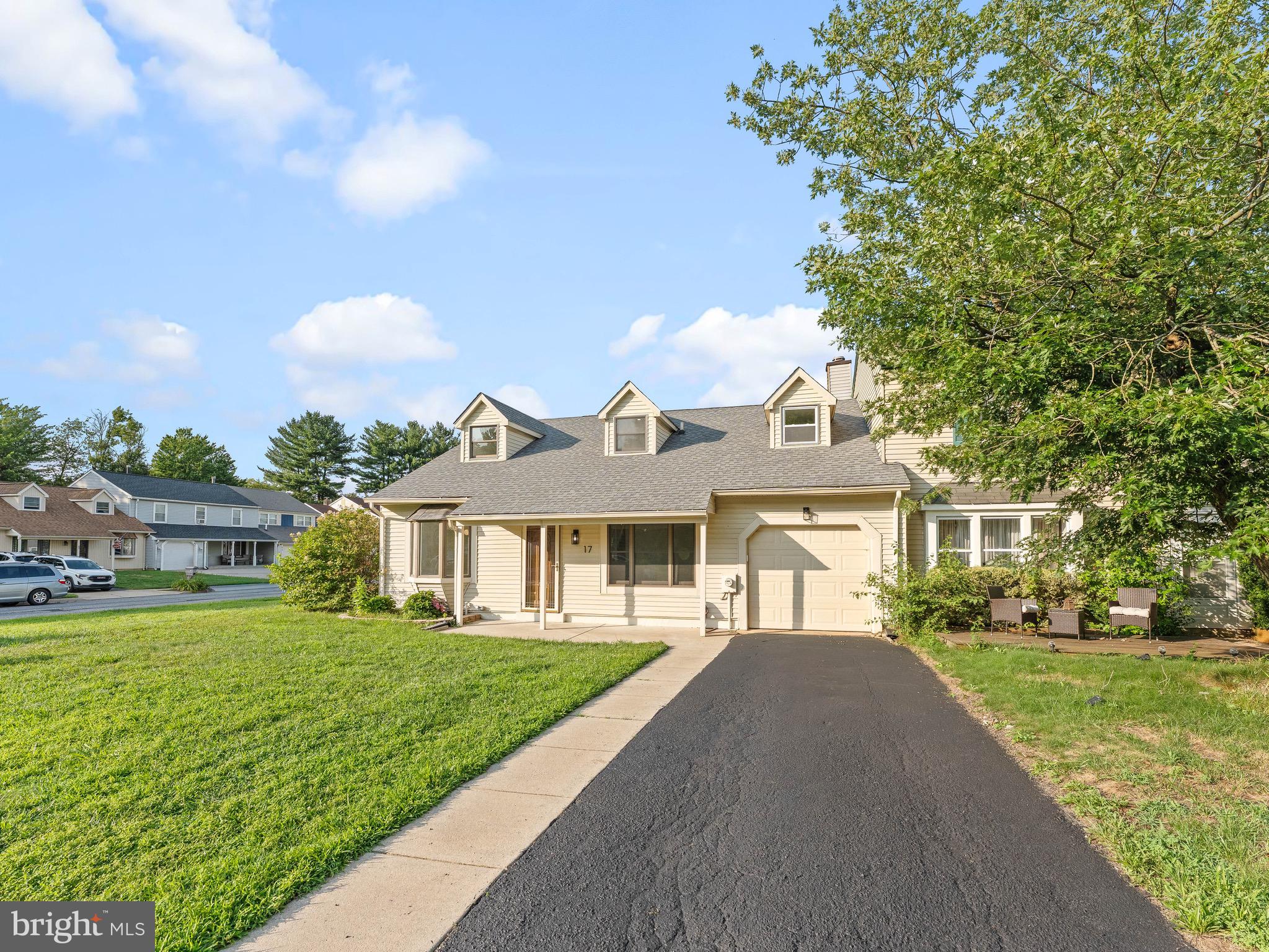 17 BRIARCREEK DRIVE
