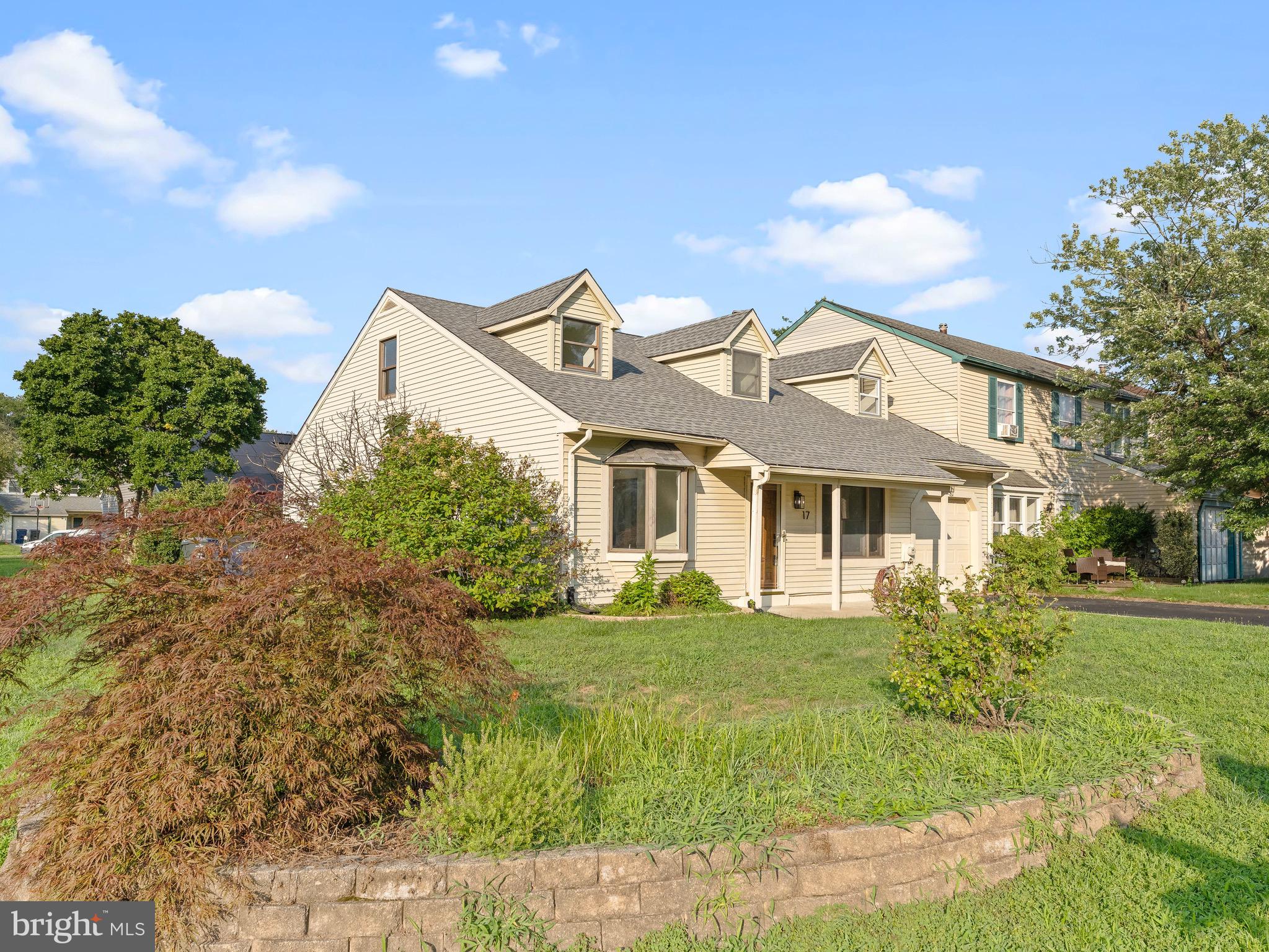 17 BRIARCREEK DRIVE