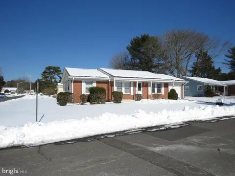 5 Monmouth Lane, Manchester Twp, NJ MLS: NJOC2039762