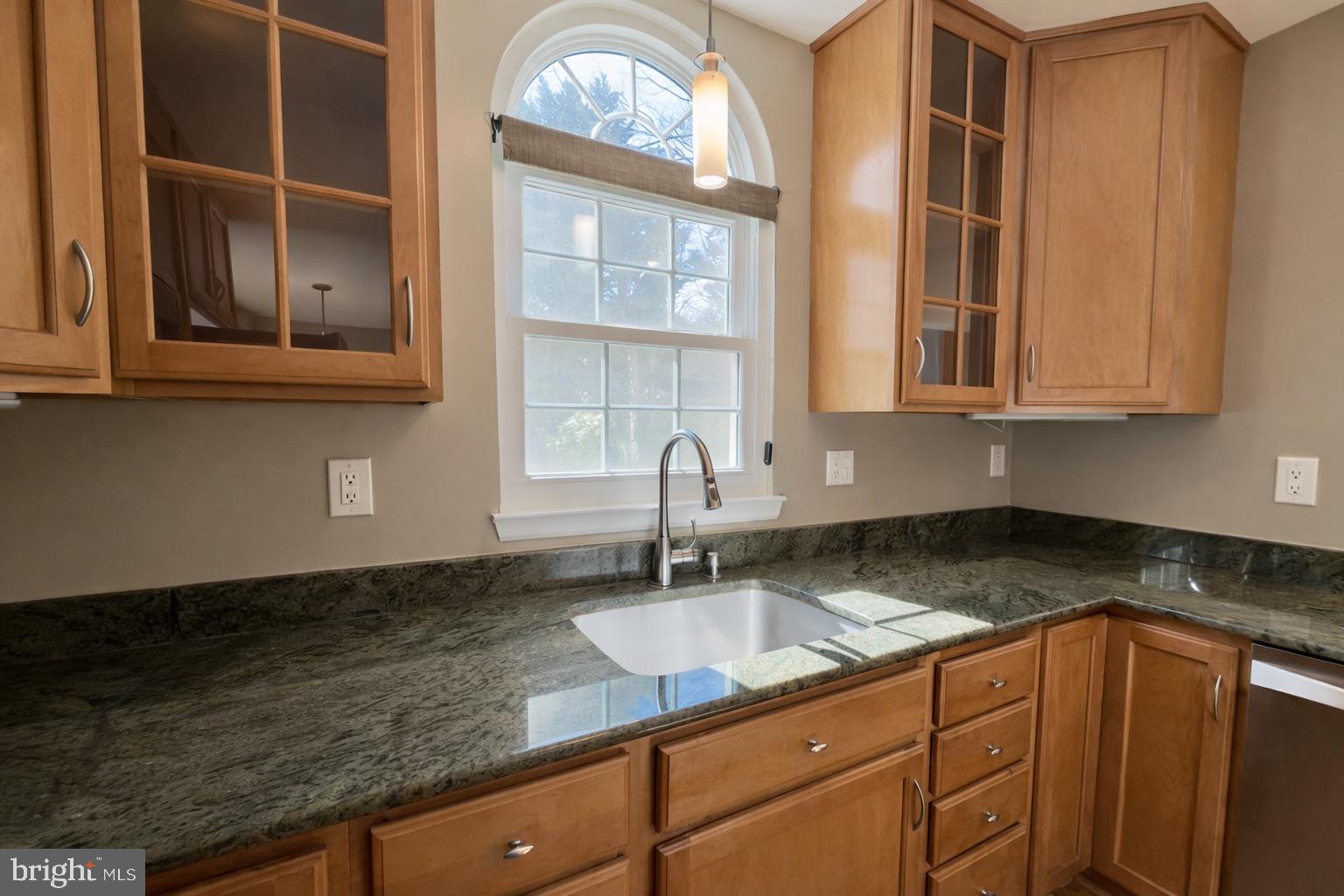 RIVER HILL - Residential