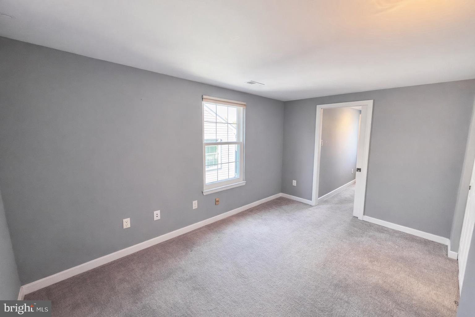 RIVER HILL - Residential