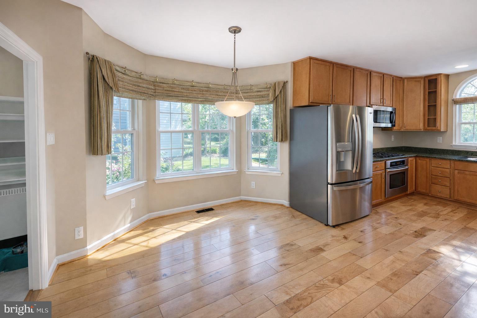 RIVER HILL - Residential