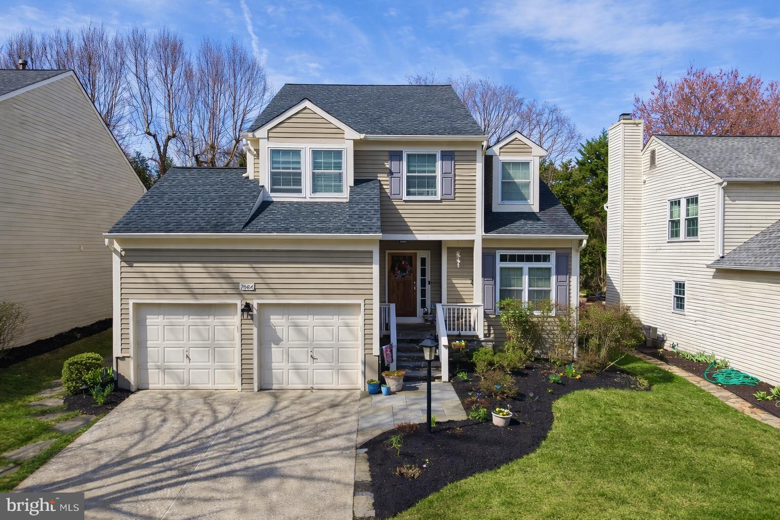 7004 GOLDEN SEEDS ROW