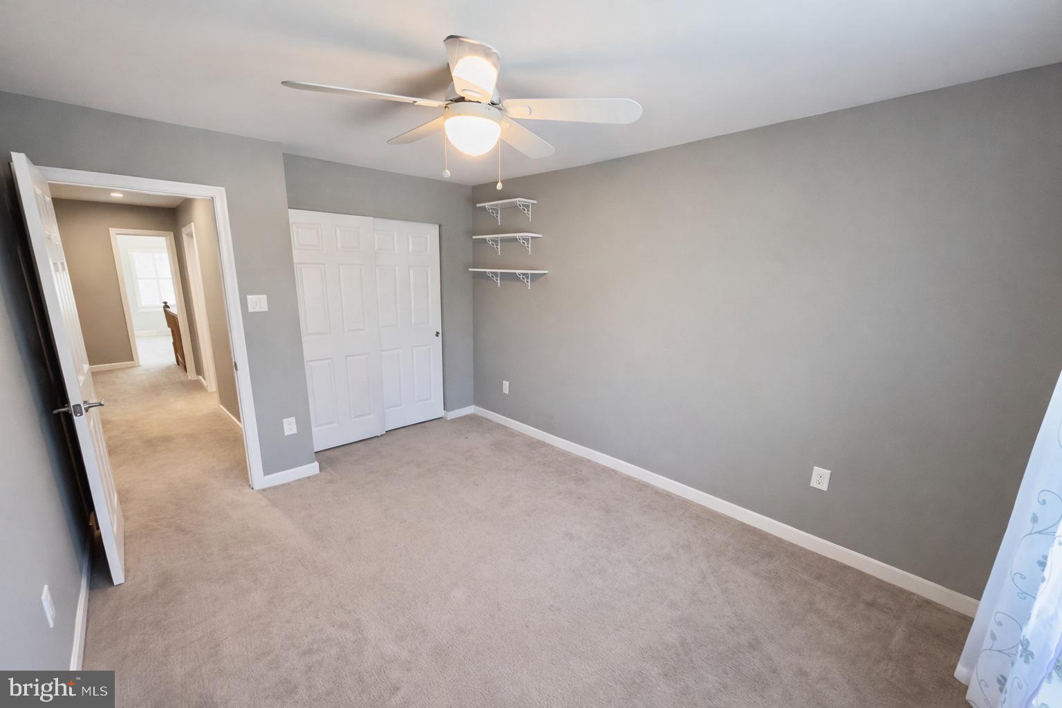 RIVER HILL - Residential