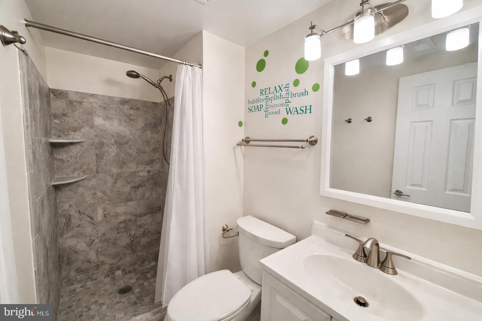 RIVER HILL - Residential