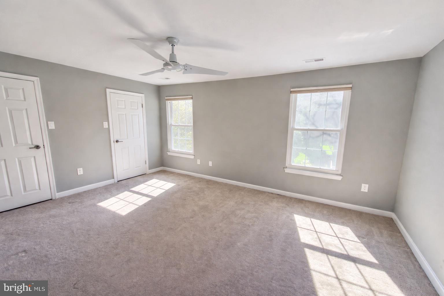 RIVER HILL - Residential