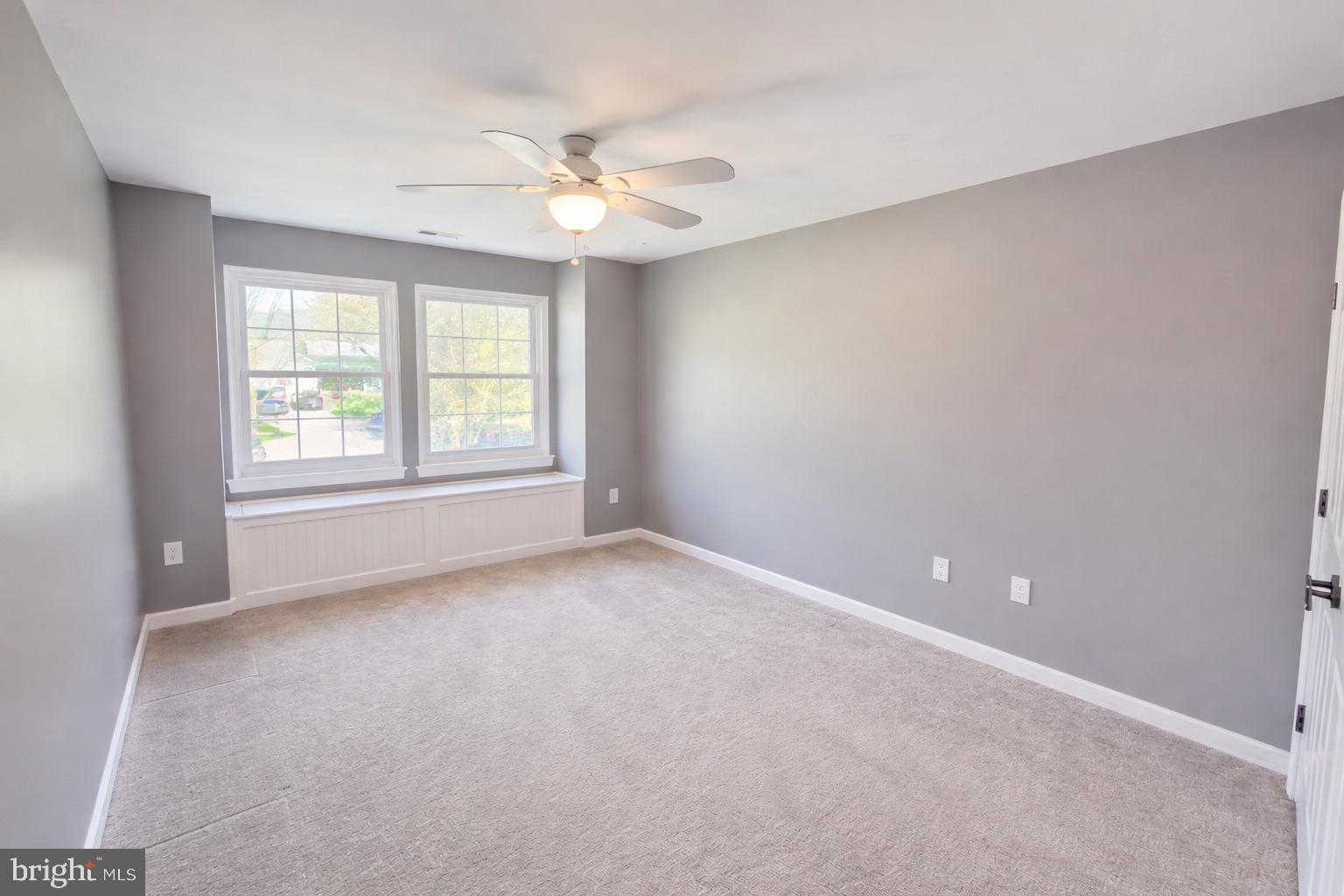 RIVER HILL - Residential