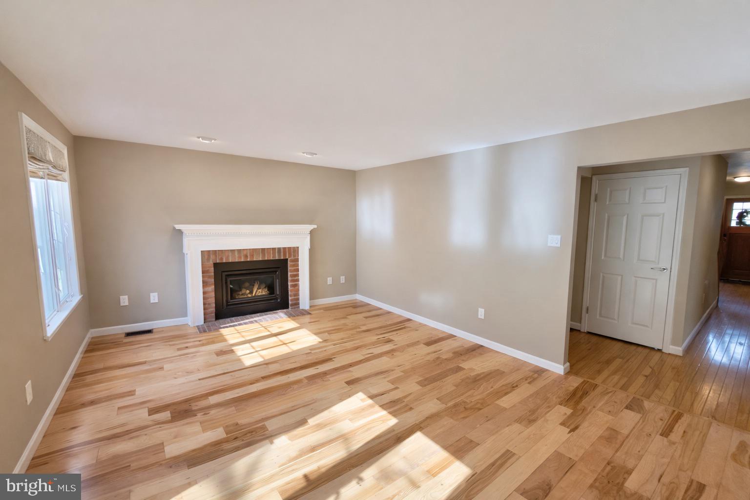 RIVER HILL - Residential