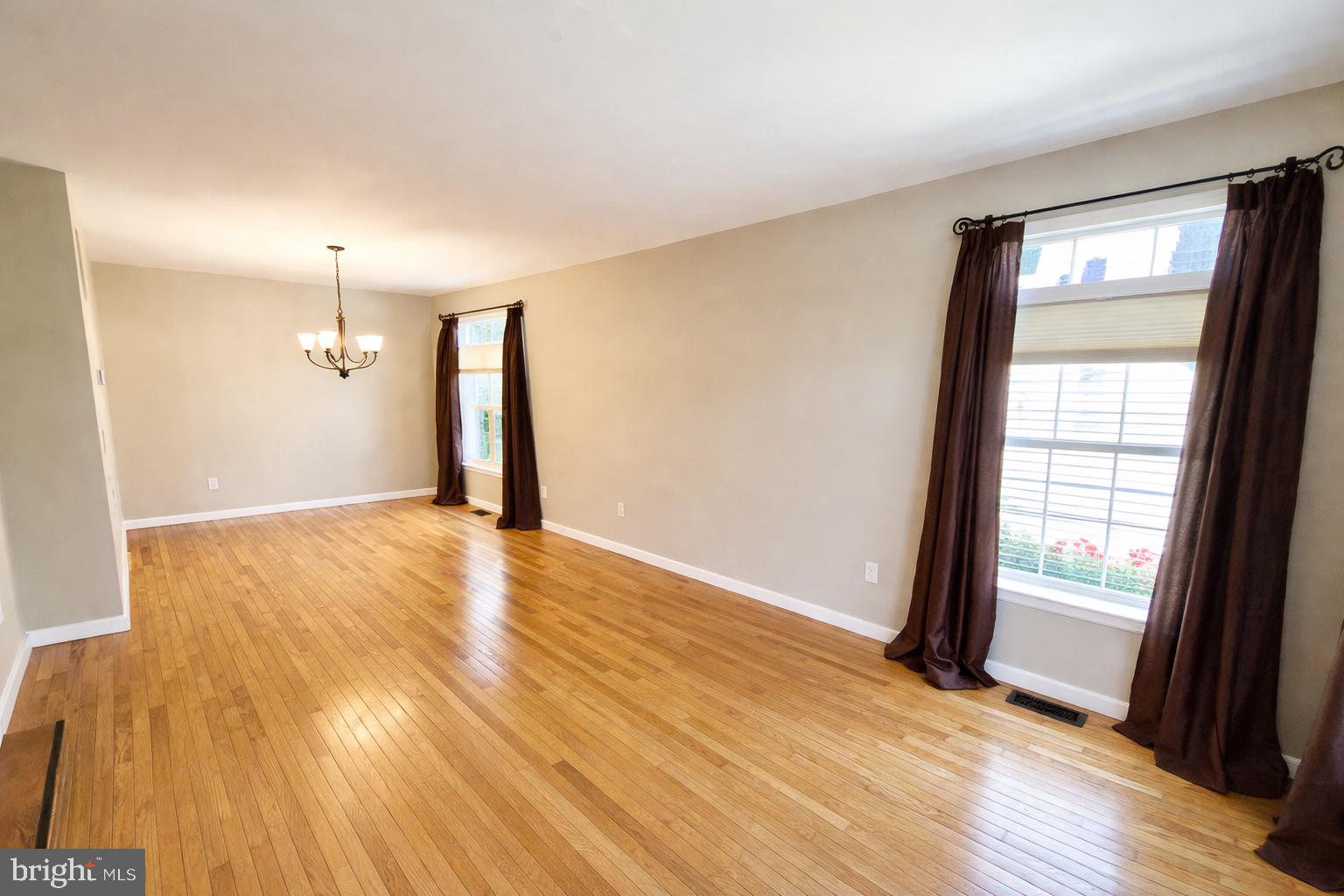 RIVER HILL - Residential