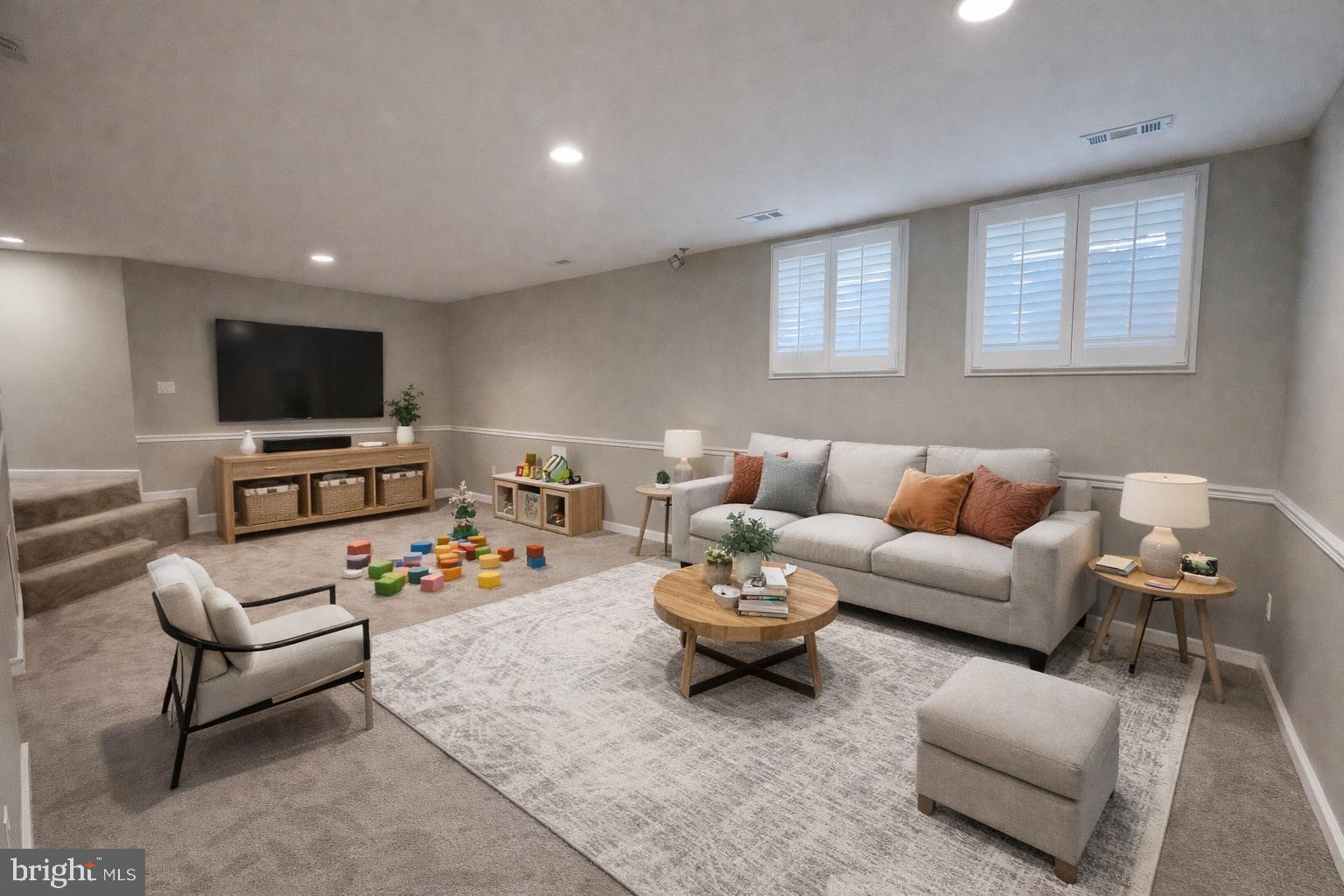 VILLAGE OF RIVER HILL - Residential